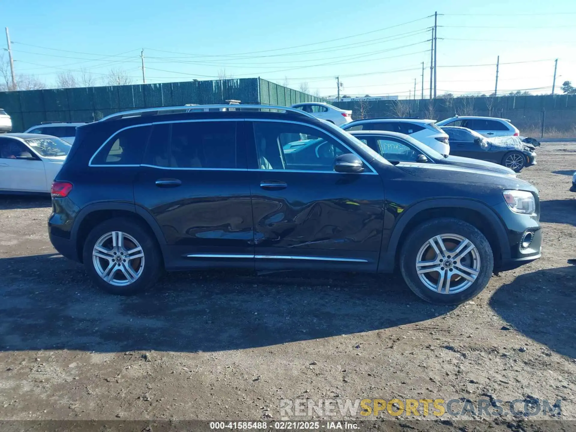 13 Photograph of a damaged car W1N4M4HB0MW104535 MERCEDES-BENZ GLB 250 2021