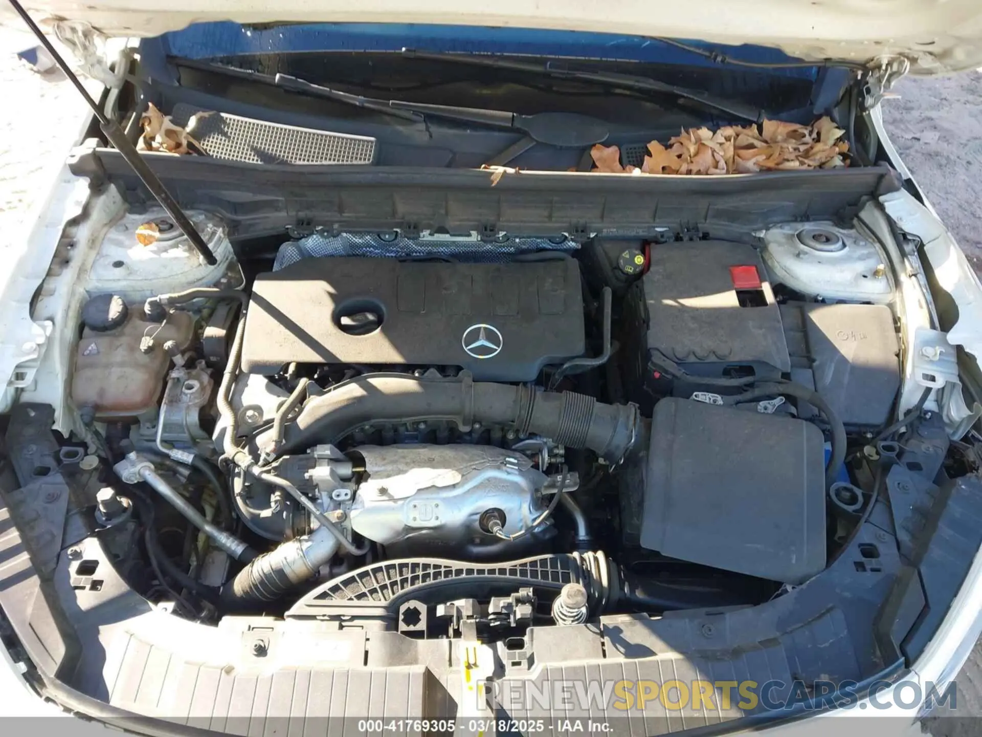 10 Photograph of a damaged car W1N4M4HB0MW123599 MERCEDES-BENZ GLB 250 2021