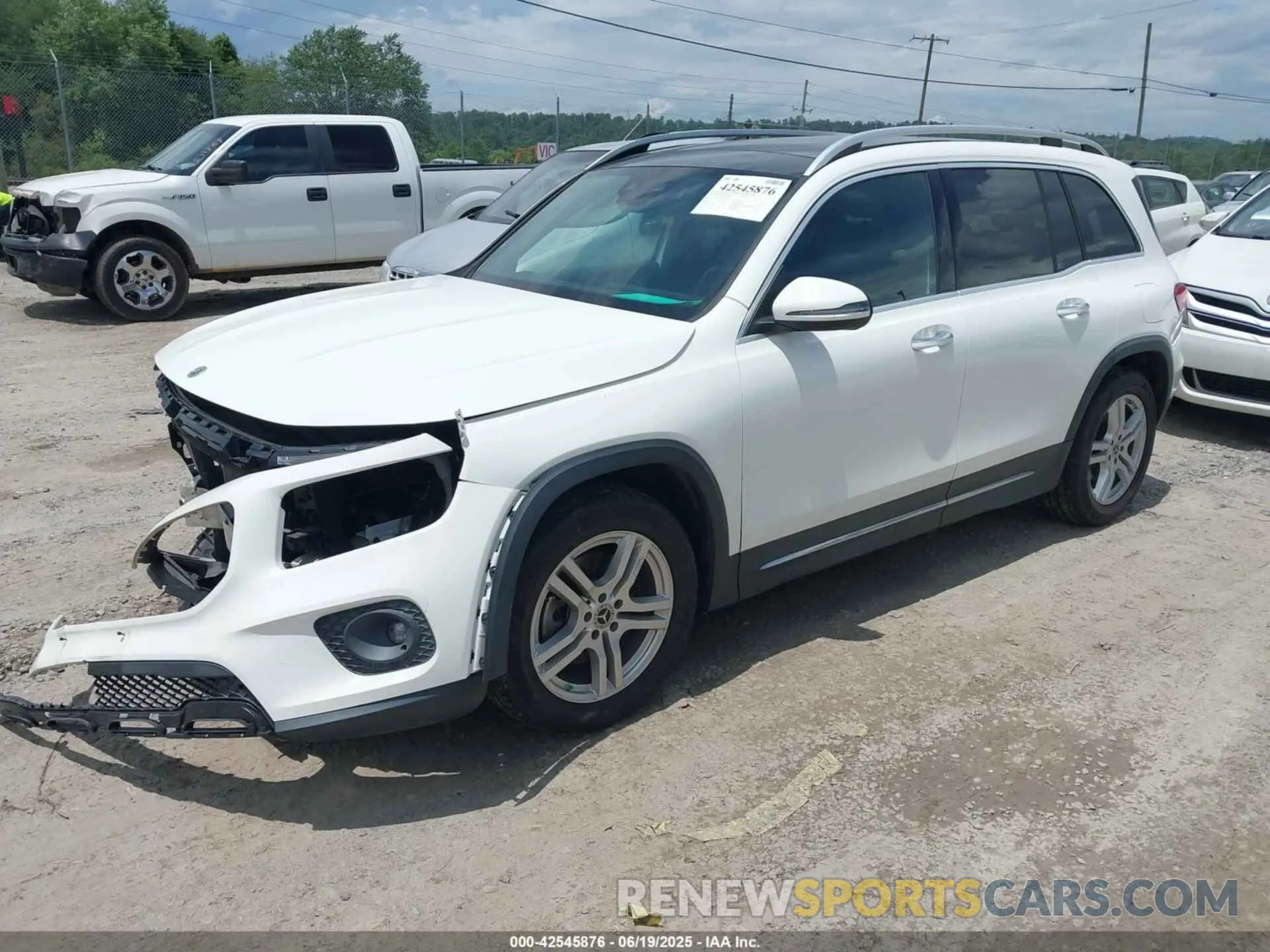 2 Photograph of a damaged car W1N4M4HB2MW091173 MERCEDES-BENZ GLB 250 2021