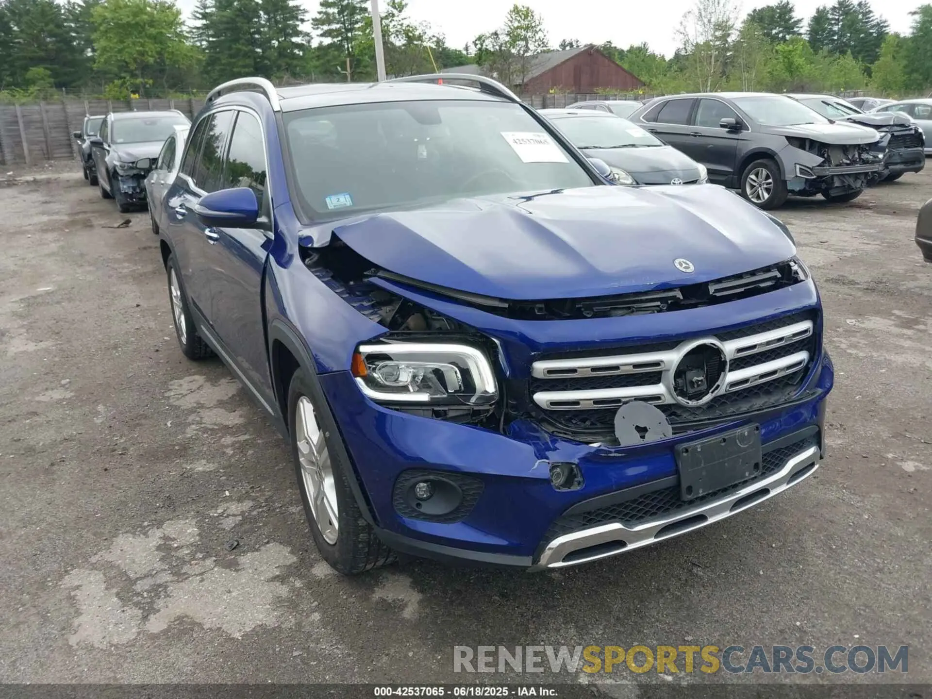 1 Photograph of a damaged car W1N4M4HB2MW107596 MERCEDES-BENZ GLB 250 2021