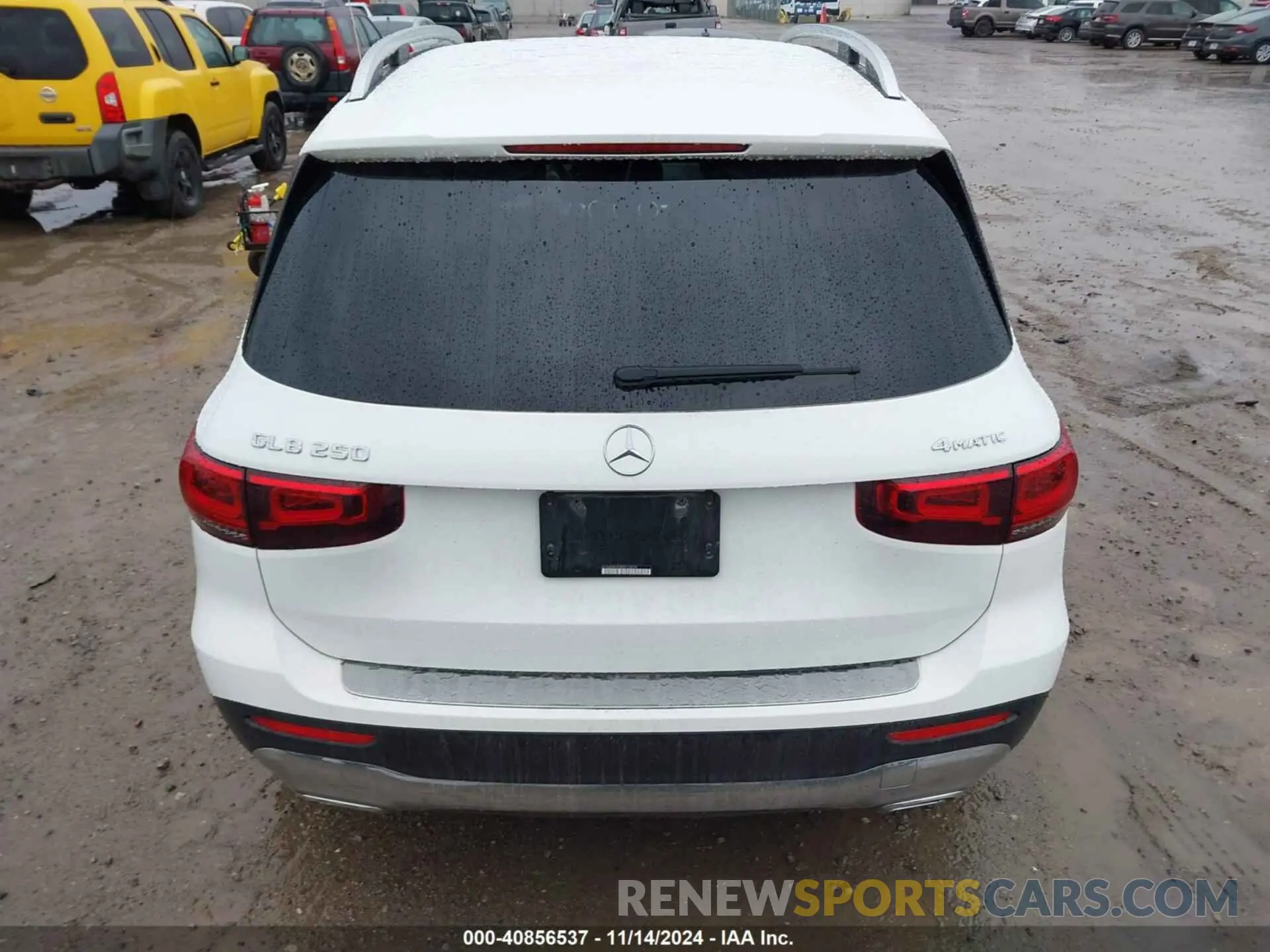 16 Photograph of a damaged car W1N4M4HB3MW135052 MERCEDES-BENZ GLB 250 2021