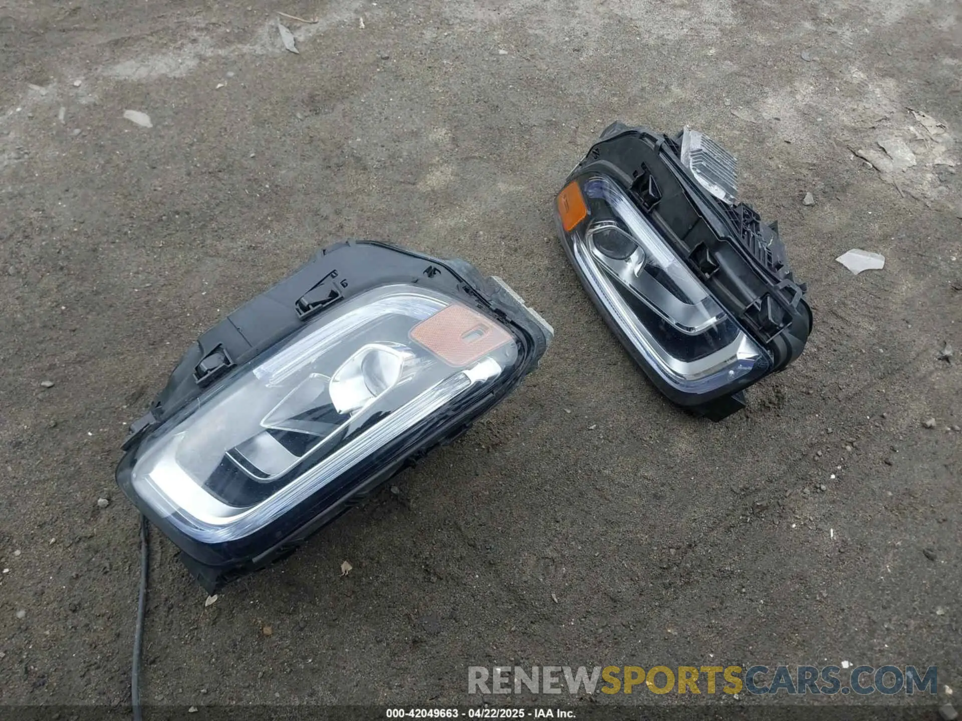 12 Photograph of a damaged car W1N4M4HB4MW087643 MERCEDES-BENZ GLB 250 2021