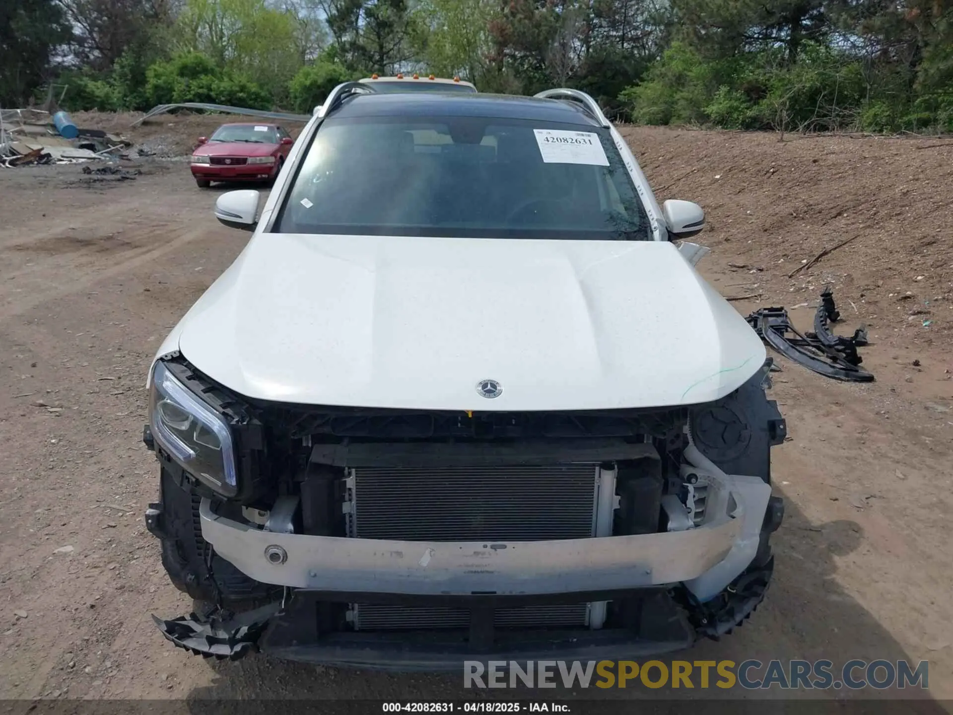 13 Photograph of a damaged car W1N4M4HB4MW101122 MERCEDES-BENZ GLB 250 2021