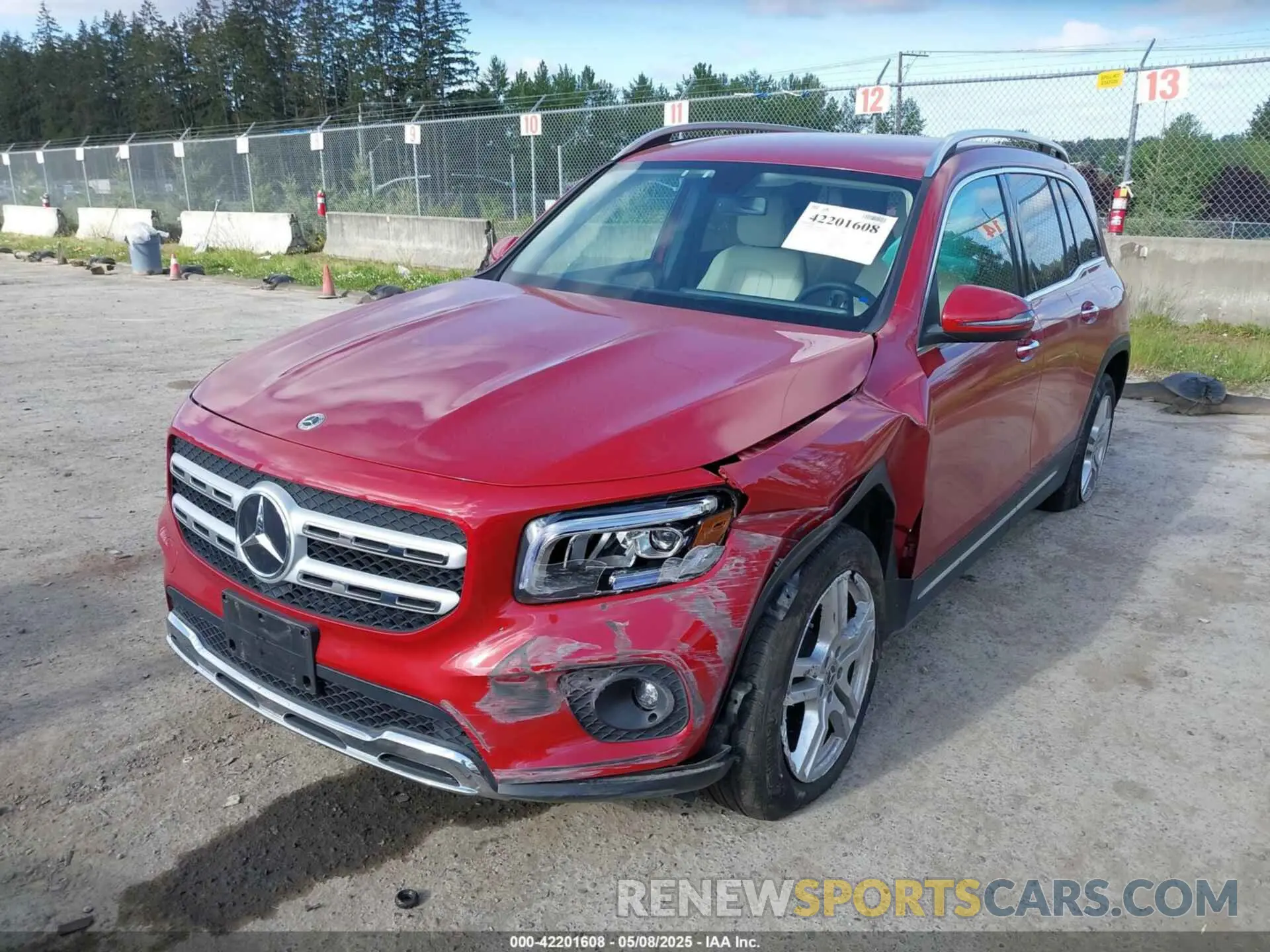 2 Photograph of a damaged car W1N4M4HB5MW141273 MERCEDES-BENZ GLB 250 2021