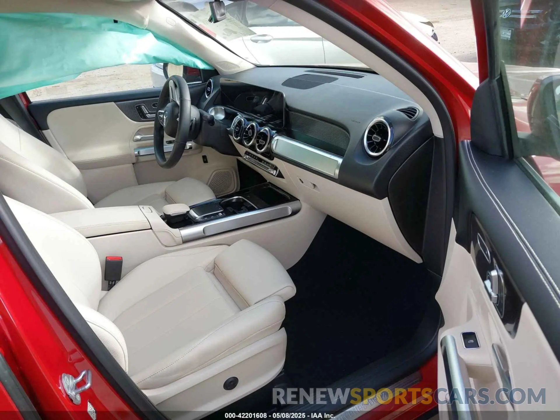 5 Photograph of a damaged car W1N4M4HB5MW141273 MERCEDES-BENZ GLB 250 2021
