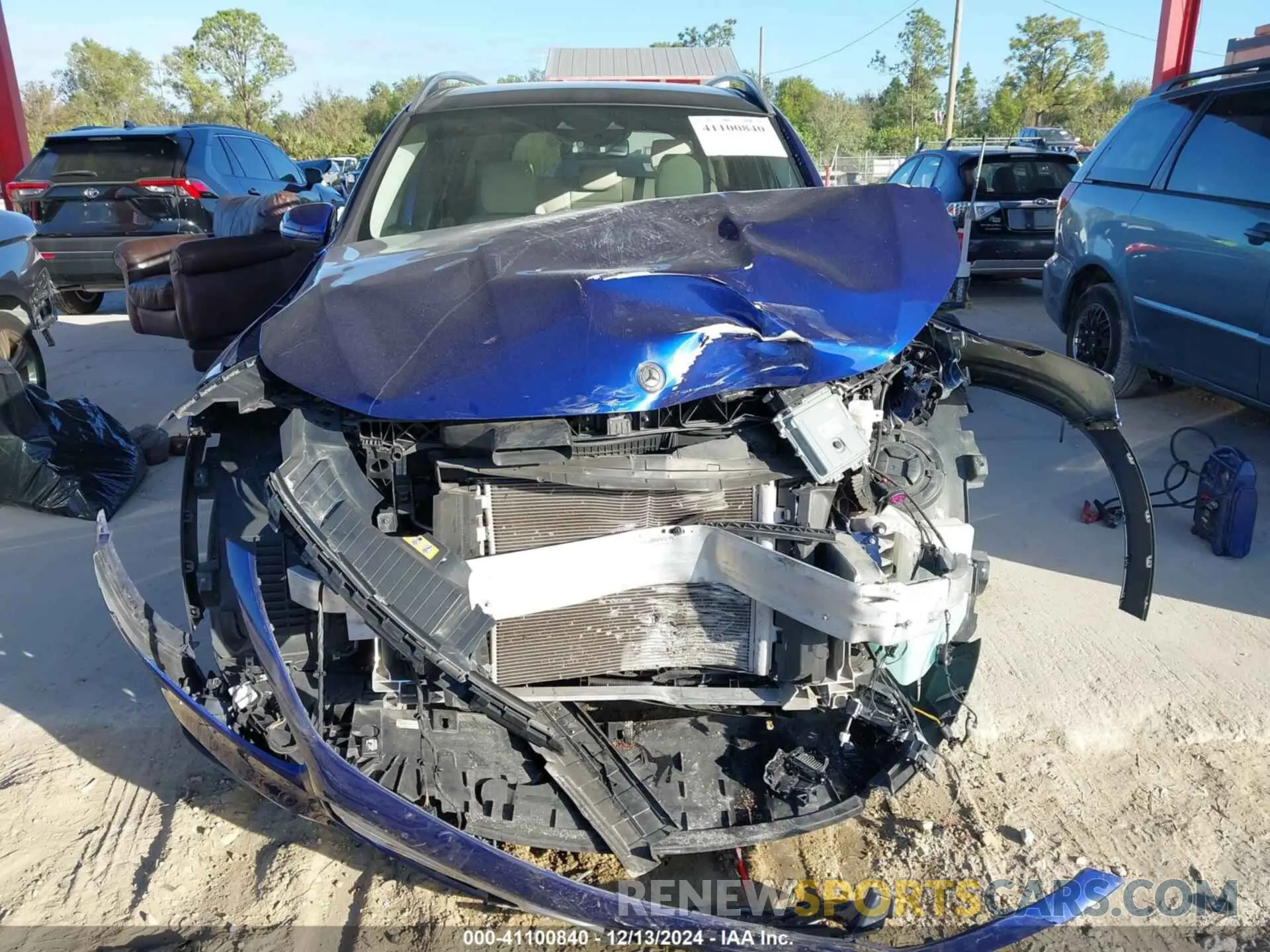 13 Photograph of a damaged car W1N4M4HB7MW089435 MERCEDES-BENZ GLB 250 2021