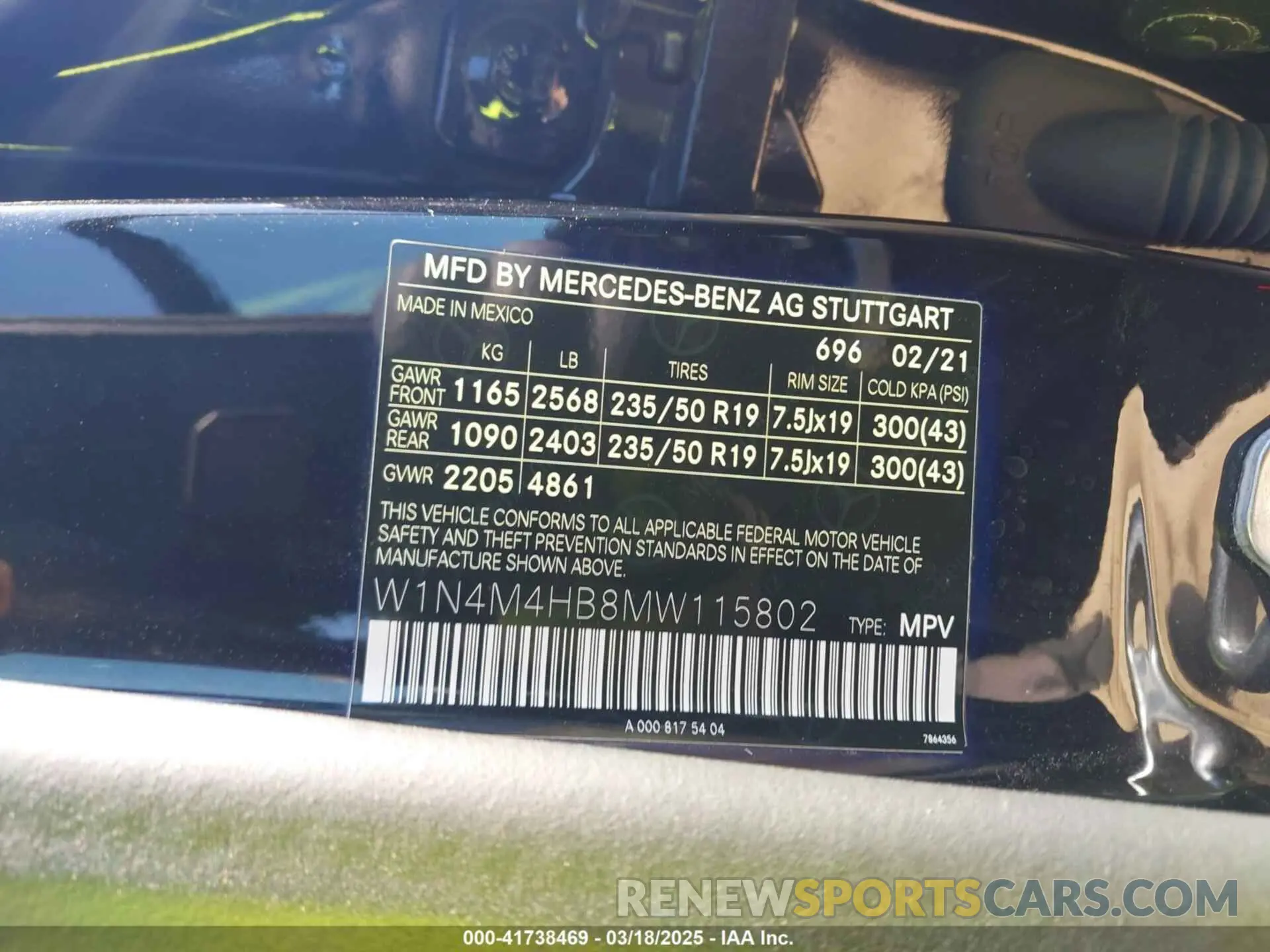 9 Photograph of a damaged car W1N4M4HB8MW115802 MERCEDES-BENZ GLB 250 2021