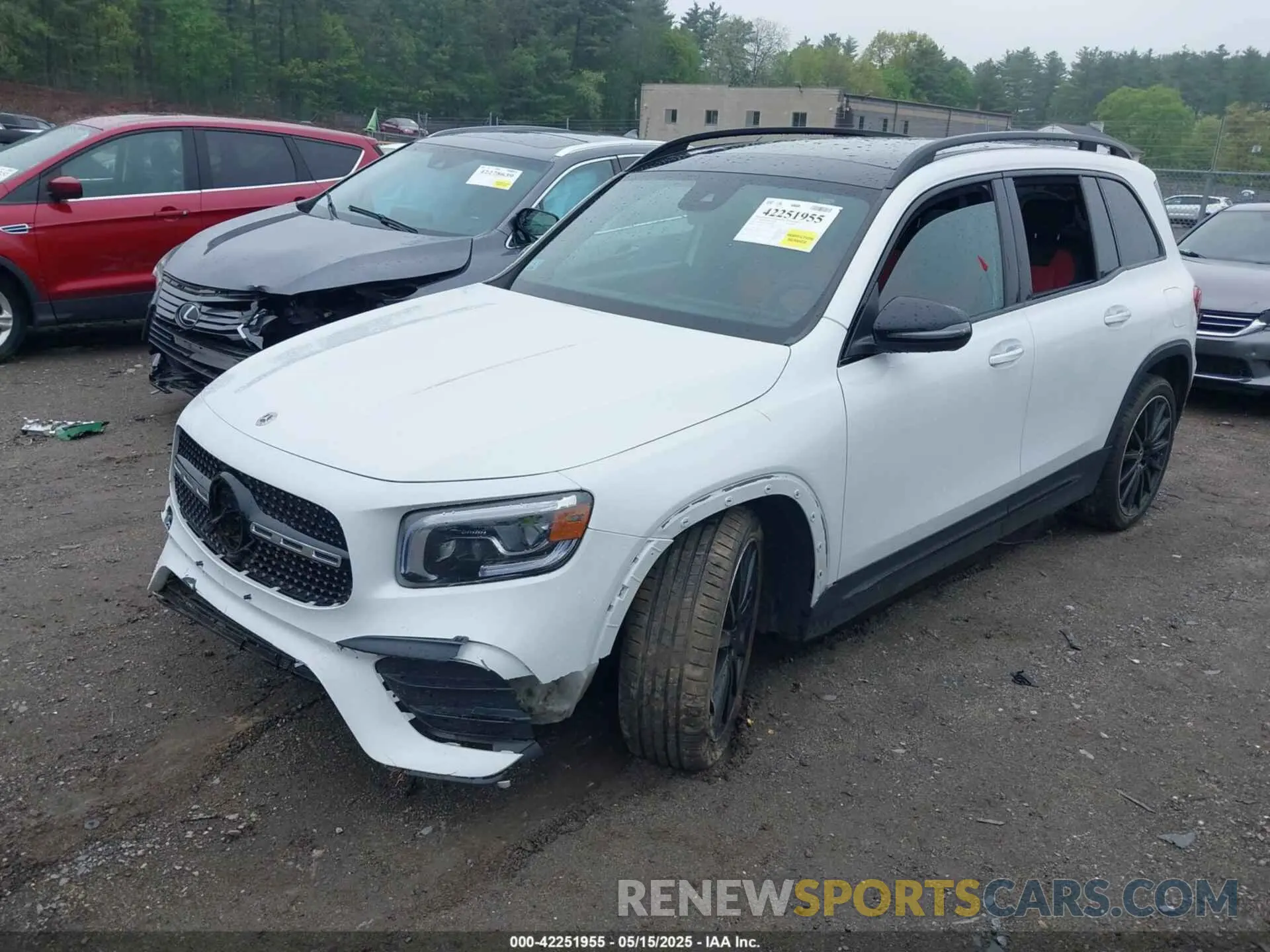 2 Photograph of a damaged car W1N4M4HBXMW111606 MERCEDES-BENZ GLB 250 2021