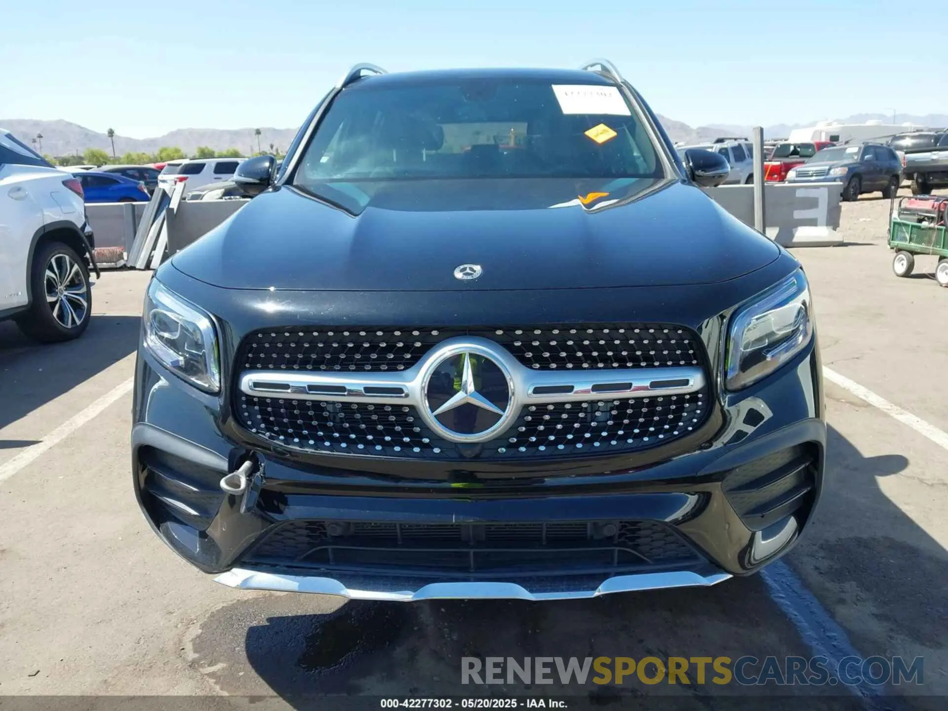 13 Photograph of a damaged car W1N4M4GB0NW184499 MERCEDES-BENZ GLB 250 2022