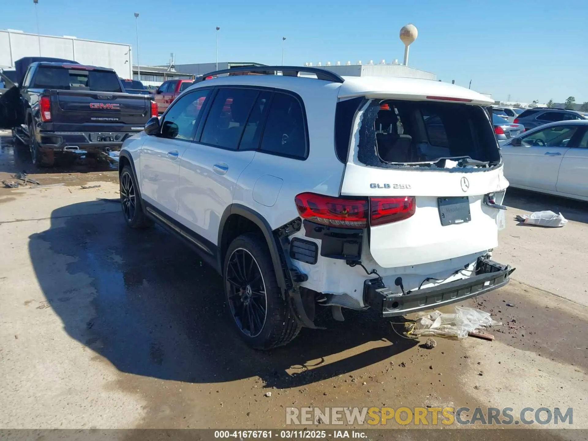 3 Photograph of a damaged car W1N4M4GB6NW183163 MERCEDES-BENZ GLB 250 2022
