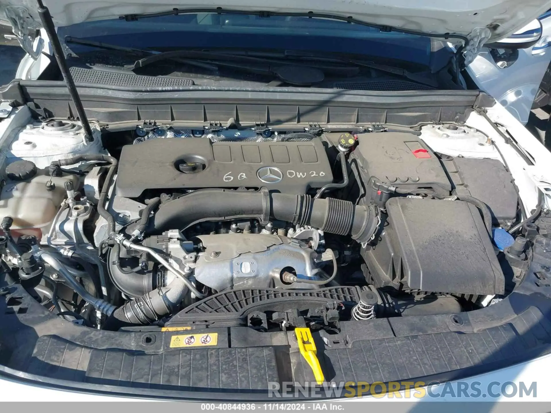 10 Photograph of a damaged car W1N4M4HB1NW241310 MERCEDES-BENZ GLB 250 2022