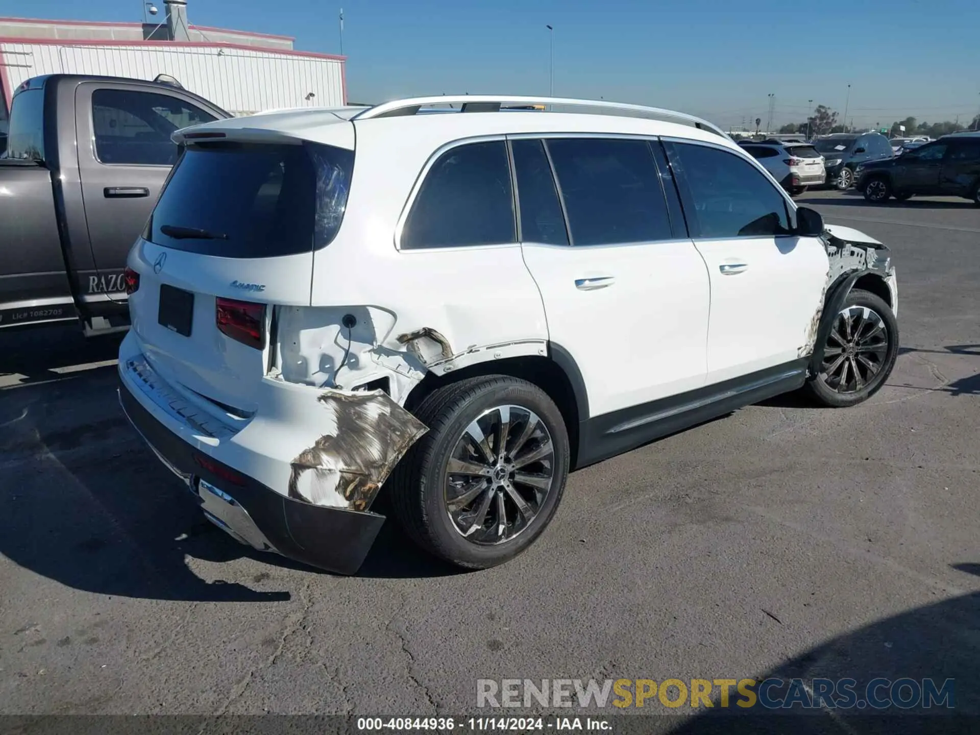 4 Photograph of a damaged car W1N4M4HB1NW241310 MERCEDES-BENZ GLB 250 2022