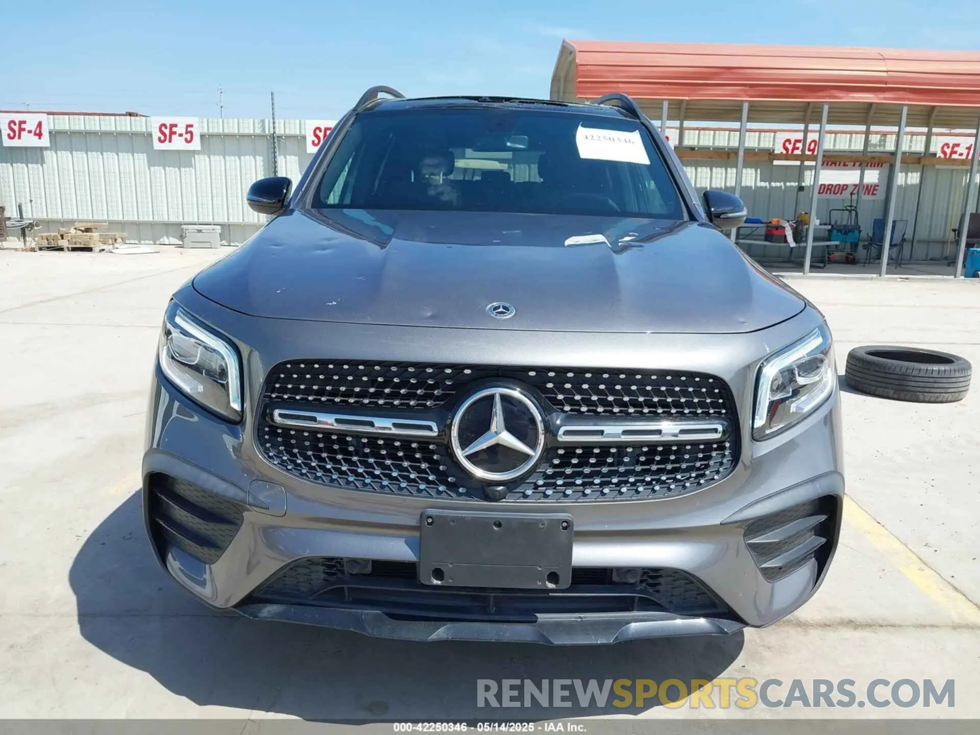 13 Photograph of a damaged car W1N4M4HB2NW172952 MERCEDES-BENZ GLB 250 2022