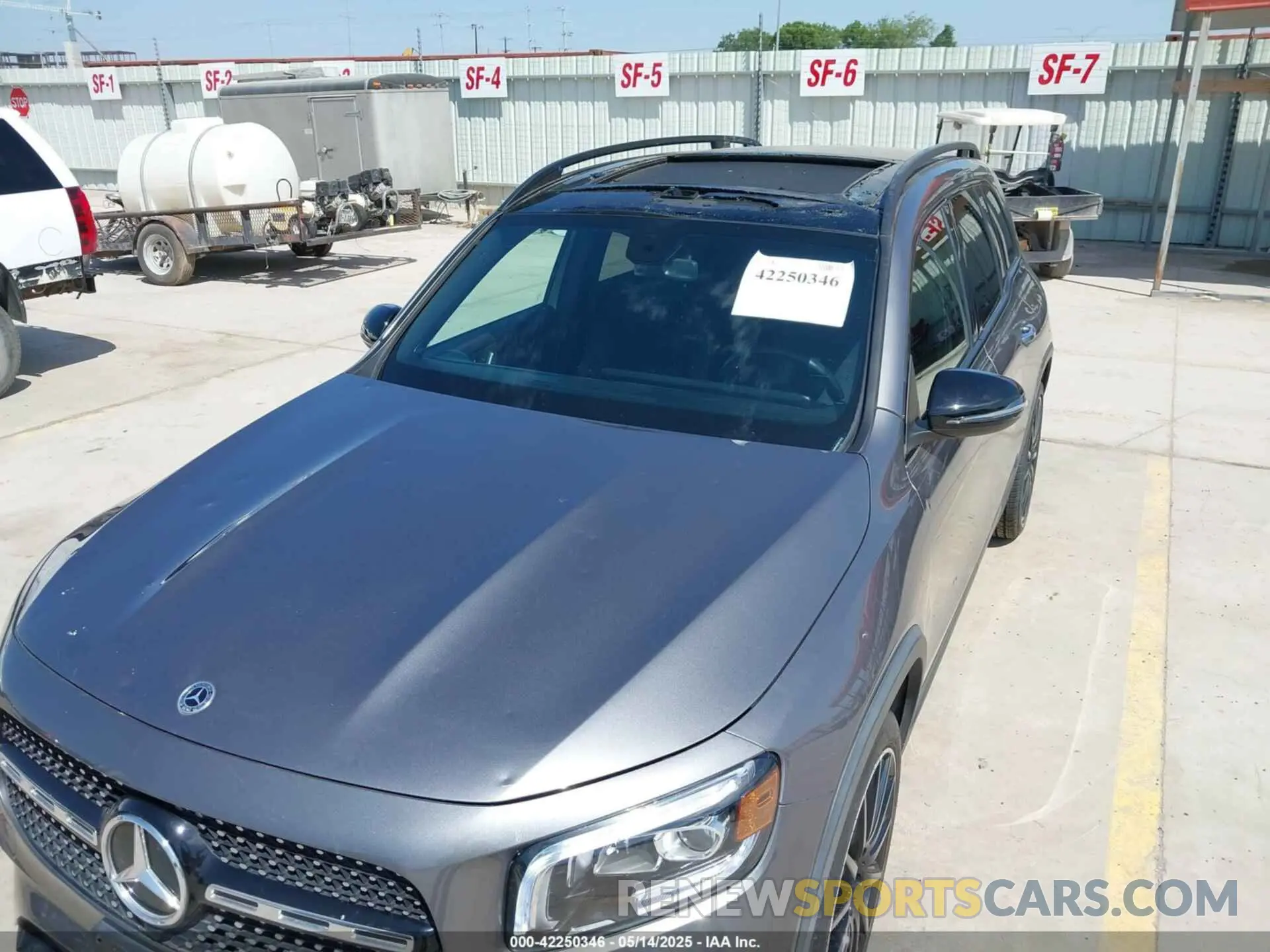 6 Photograph of a damaged car W1N4M4HB2NW172952 MERCEDES-BENZ GLB 250 2022