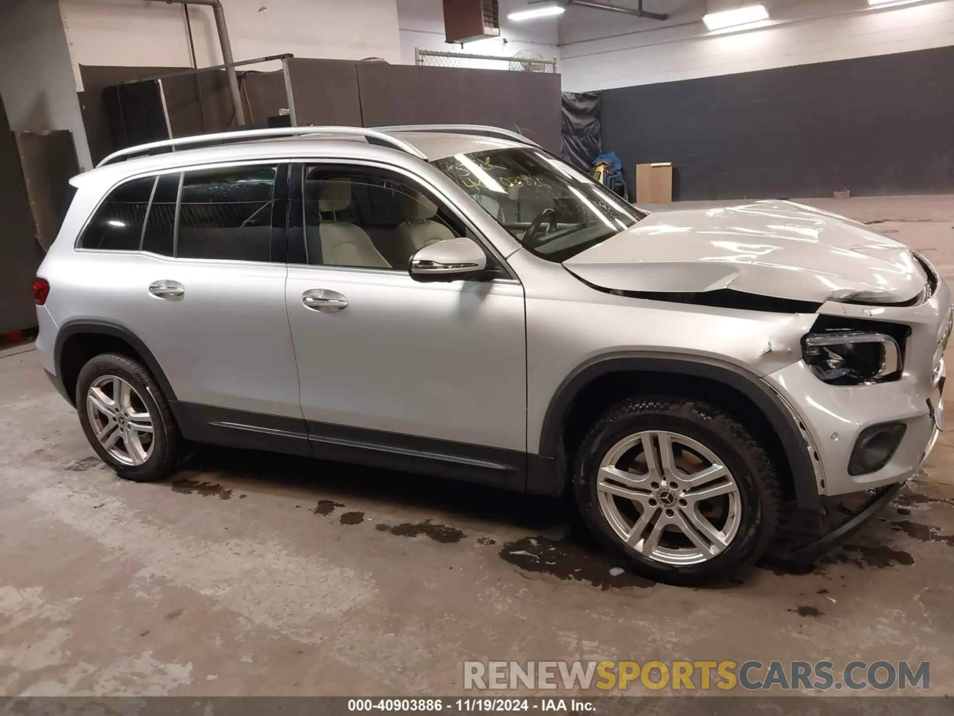 13 Photograph of a damaged car W1N4M4HB4NW203604 MERCEDES-BENZ GLB 250 2022