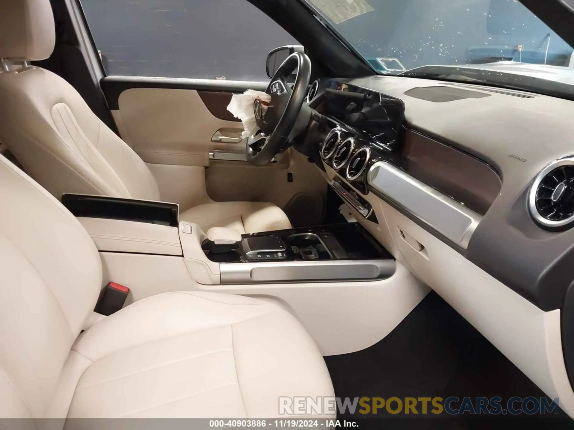 5 Photograph of a damaged car W1N4M4HB4NW203604 MERCEDES-BENZ GLB 250 2022