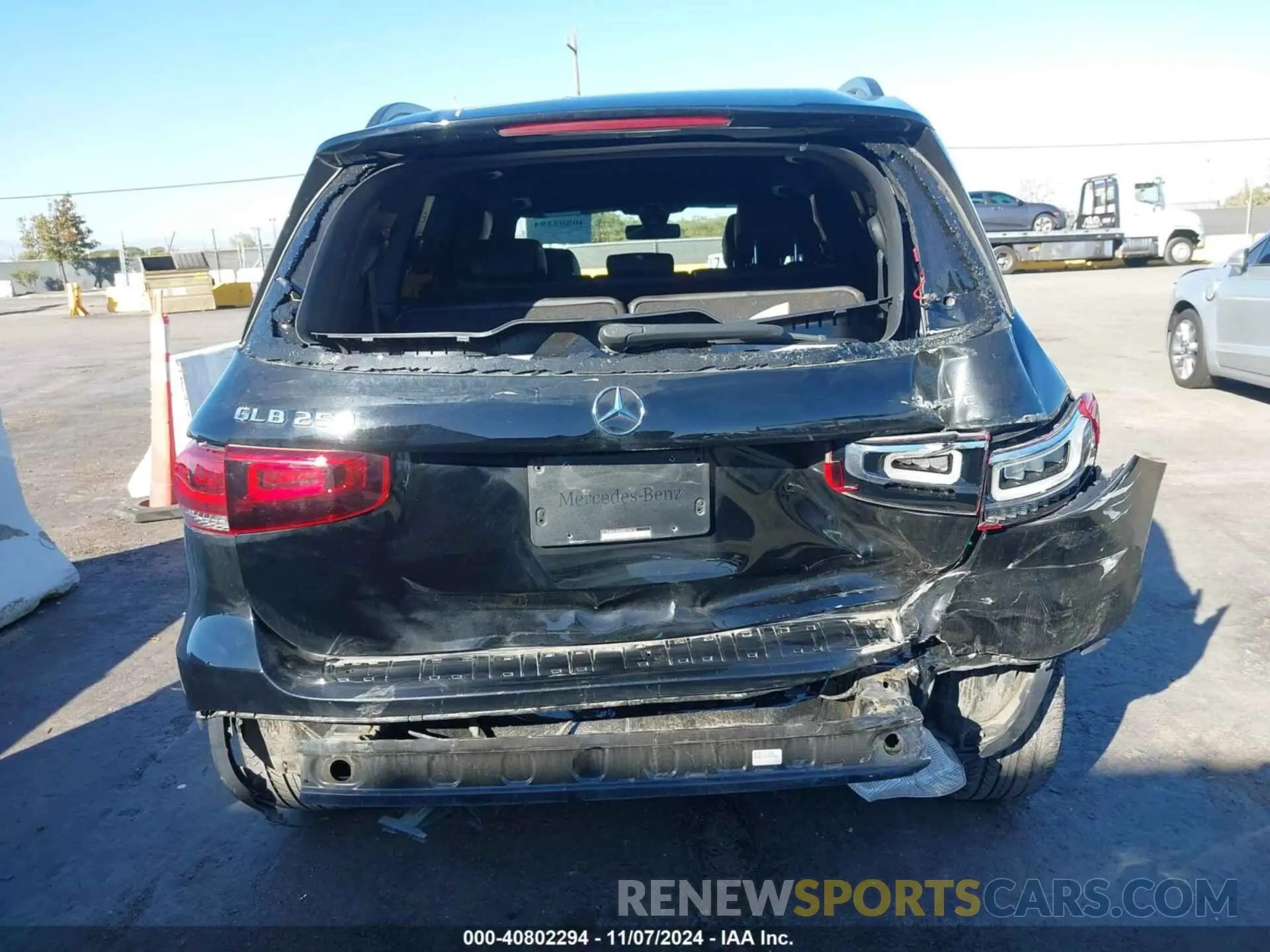 16 Photograph of a damaged car W1N4M4HB4NW255010 MERCEDES-BENZ GLB 250 2022