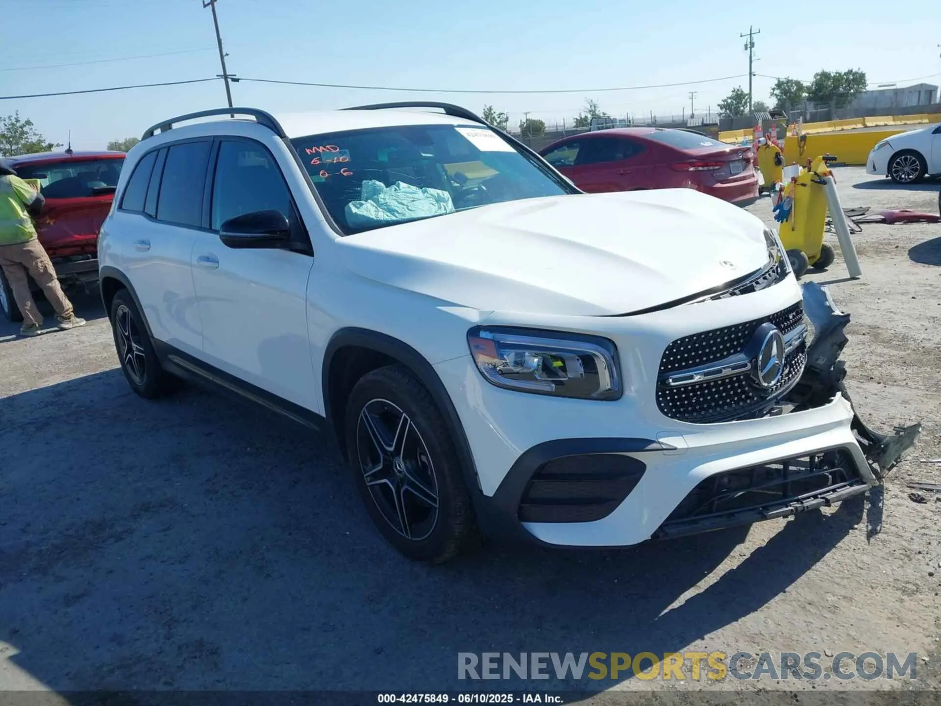 1 Photograph of a damaged car W1N4M4HB5NW242332 MERCEDES-BENZ GLB 250 2022