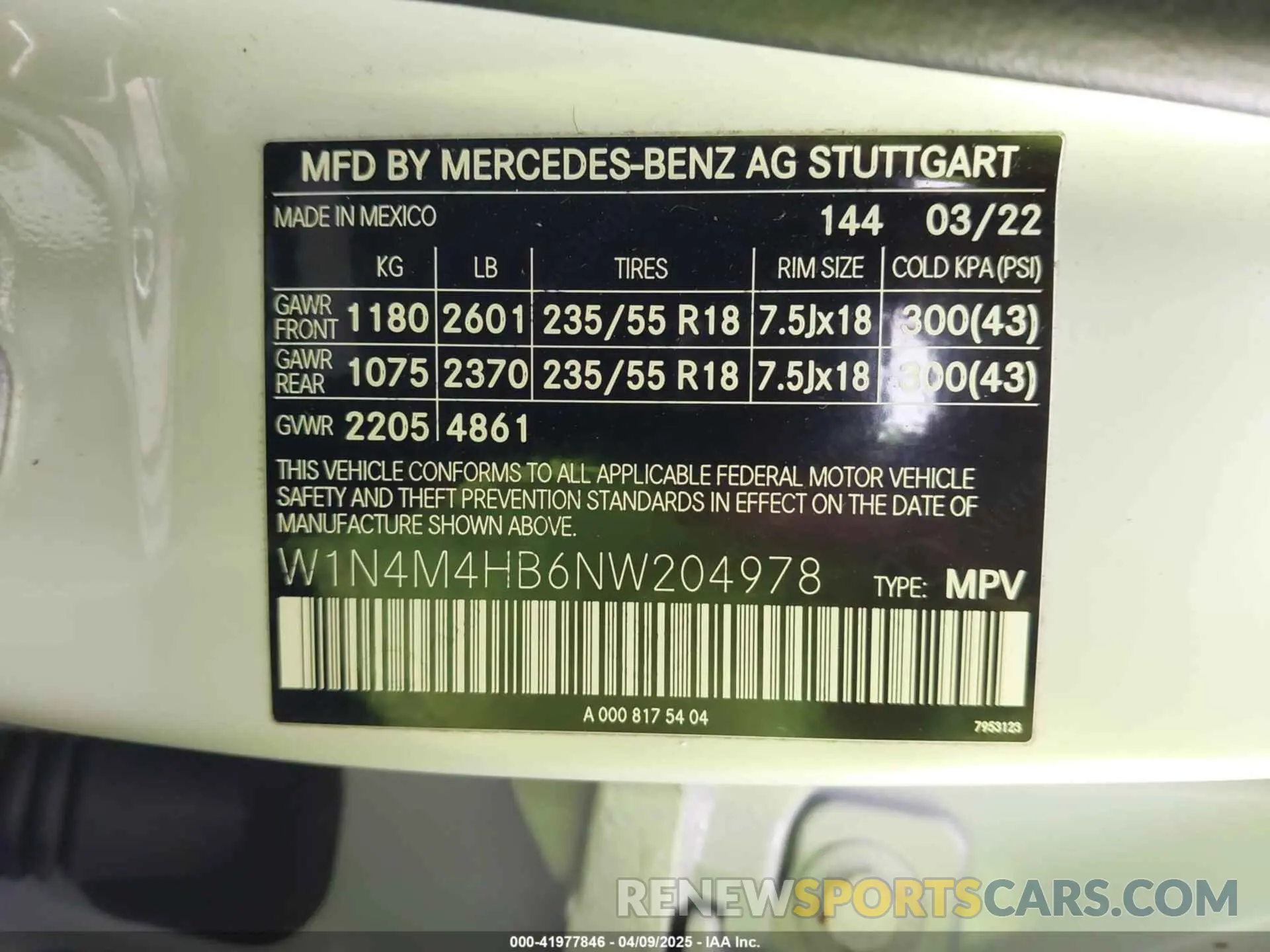 9 Photograph of a damaged car W1N4M4HB6NW204978 MERCEDES-BENZ GLB 250 2022