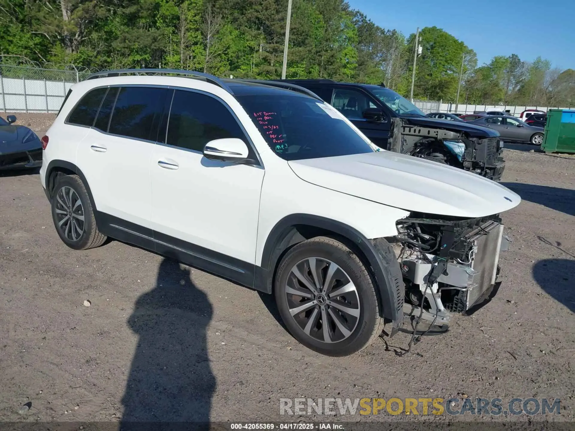 1 Photograph of a damaged car W1N4M4HB7NW246107 MERCEDES-BENZ GLB 250 2022