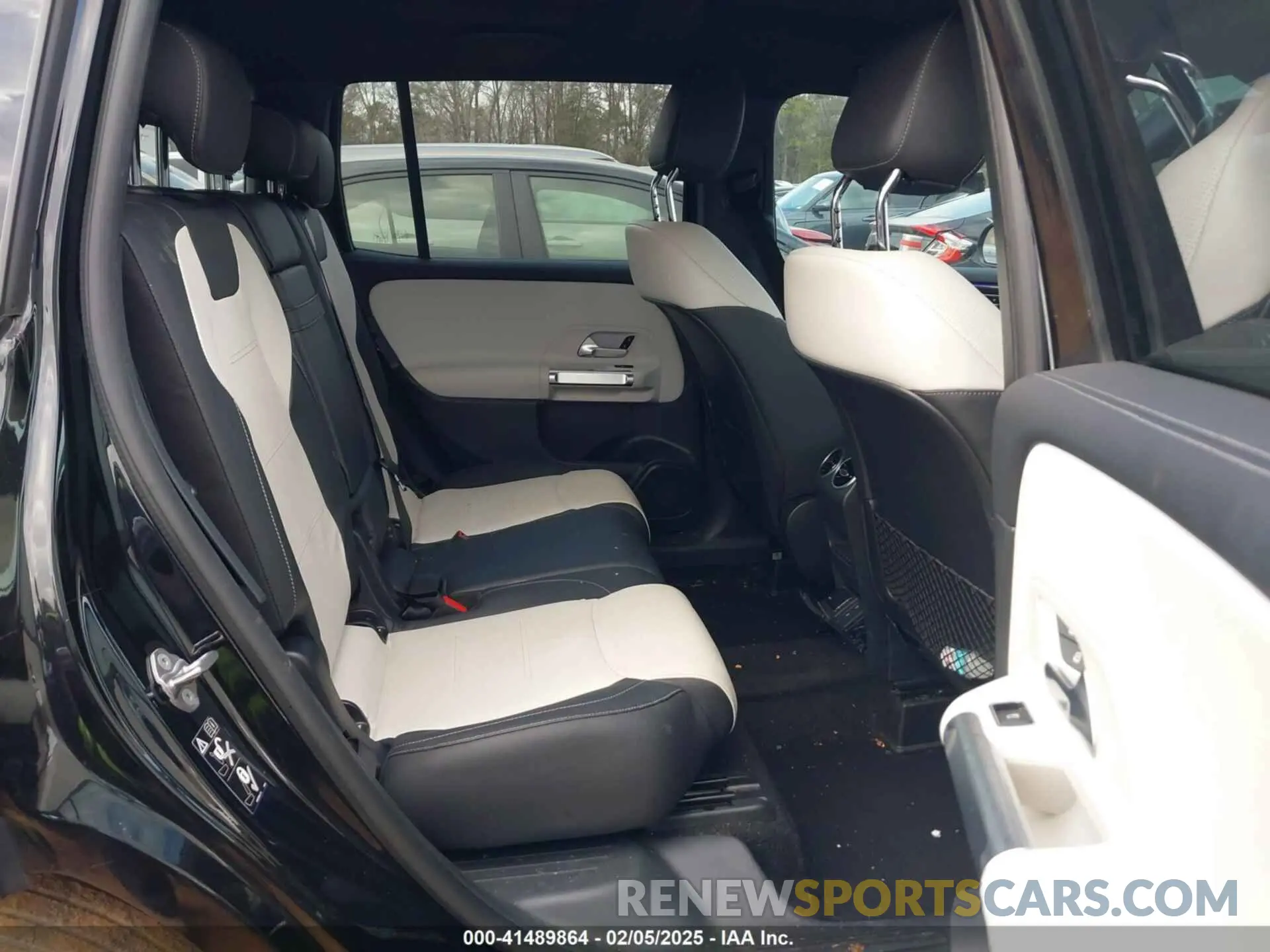 8 Photograph of a damaged car W1N4M4GB4PW293910 MERCEDES-BENZ GLB 250 2023
