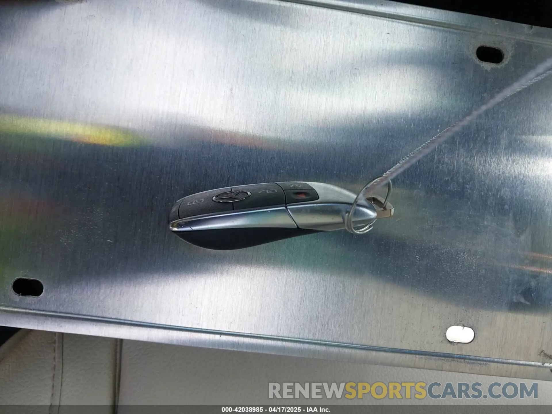 11 Photograph of a damaged car W1N4M4GB4PW298282 MERCEDES-BENZ GLB 250 2023