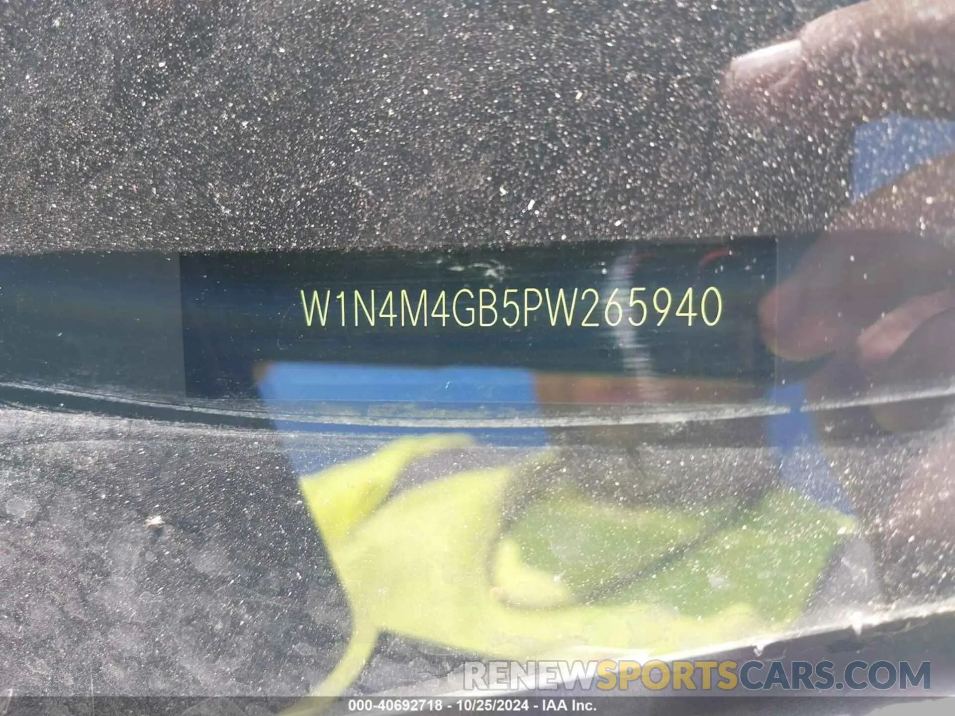 18 Photograph of a damaged car W1N4M4GB5PW265940 MERCEDES-BENZ GLB 250 2023