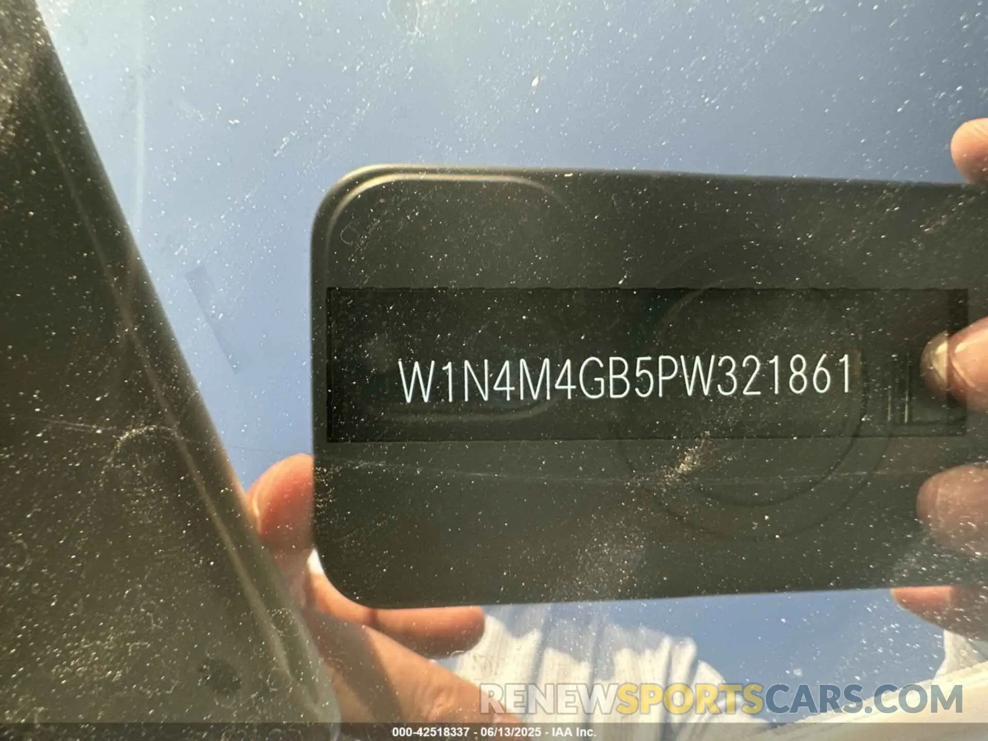 15 Photograph of a damaged car W1N4M4GB5PW321861 MERCEDES-BENZ GLB 250 2023