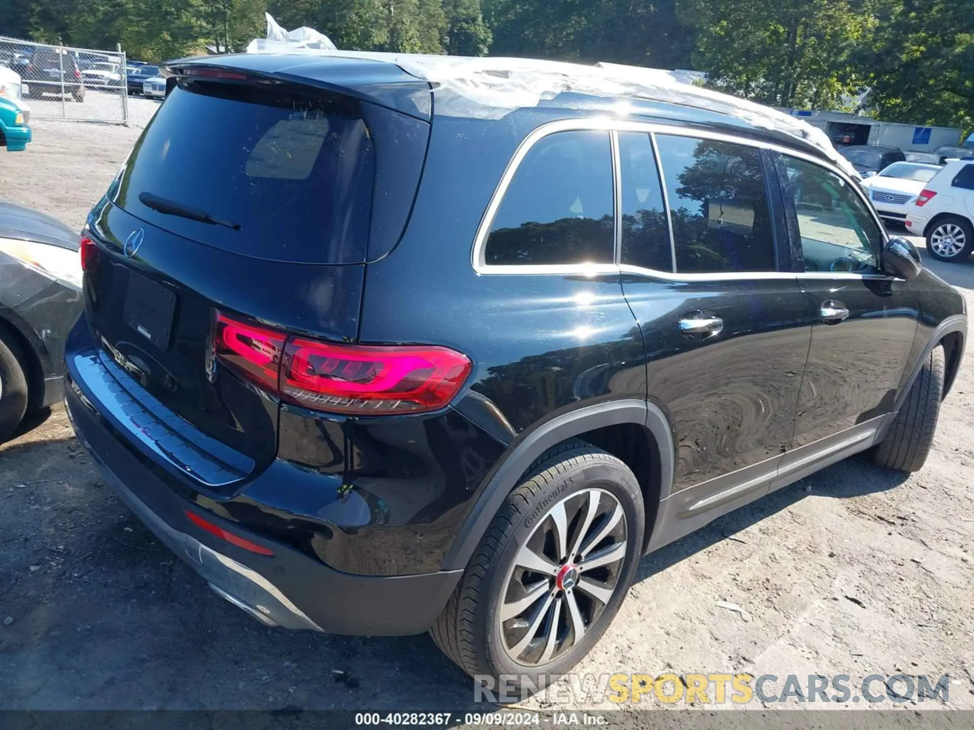 4 Photograph of a damaged car W1N4M4GB9PW262328 MERCEDES-BENZ GLB 250 2023