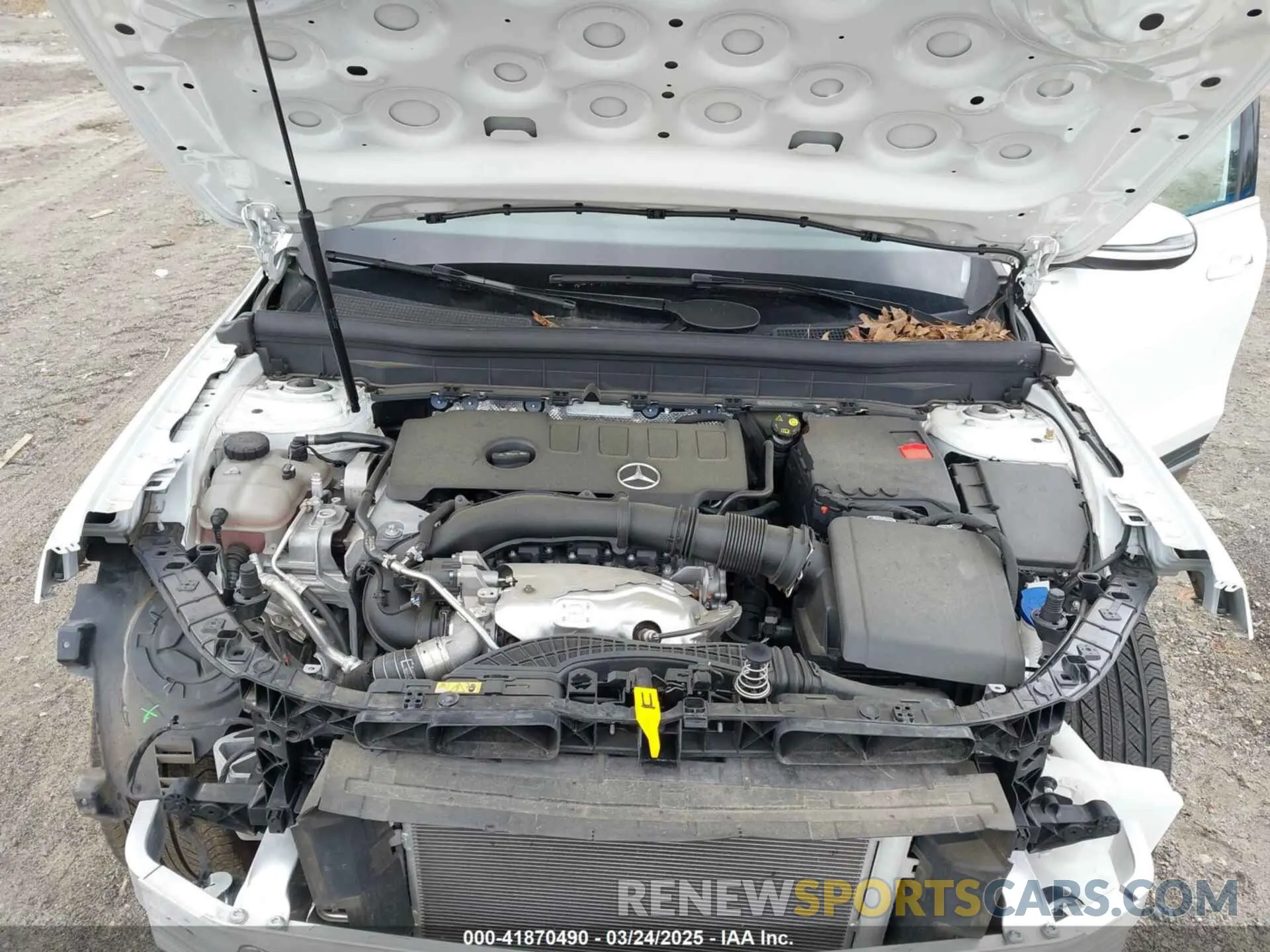 10 Photograph of a damaged car W1N4M4GB9PW297015 MERCEDES-BENZ GLB 250 2023