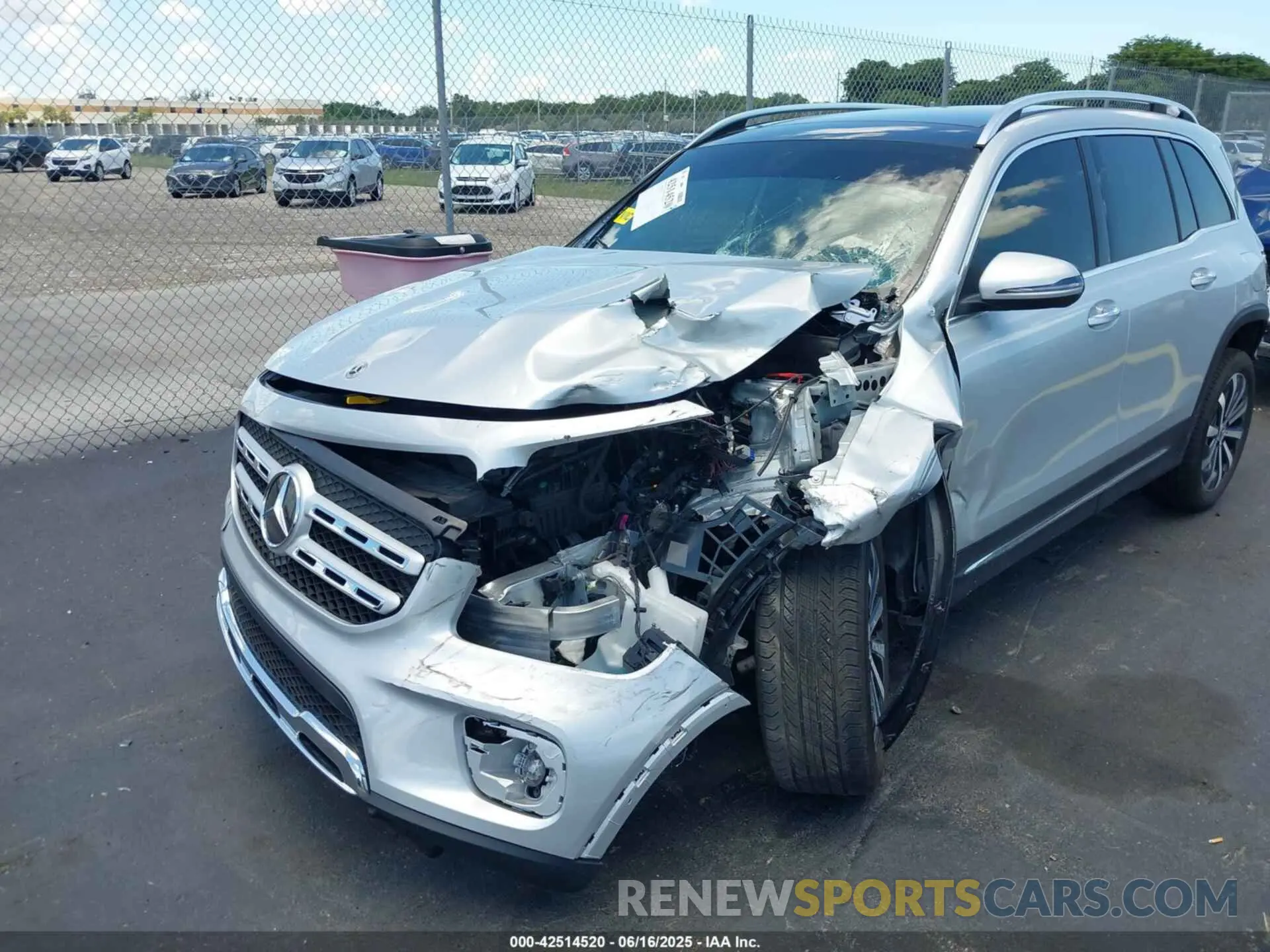 6 Photograph of a damaged car W1N4M4GB9PW328232 MERCEDES-BENZ GLB 250 2023