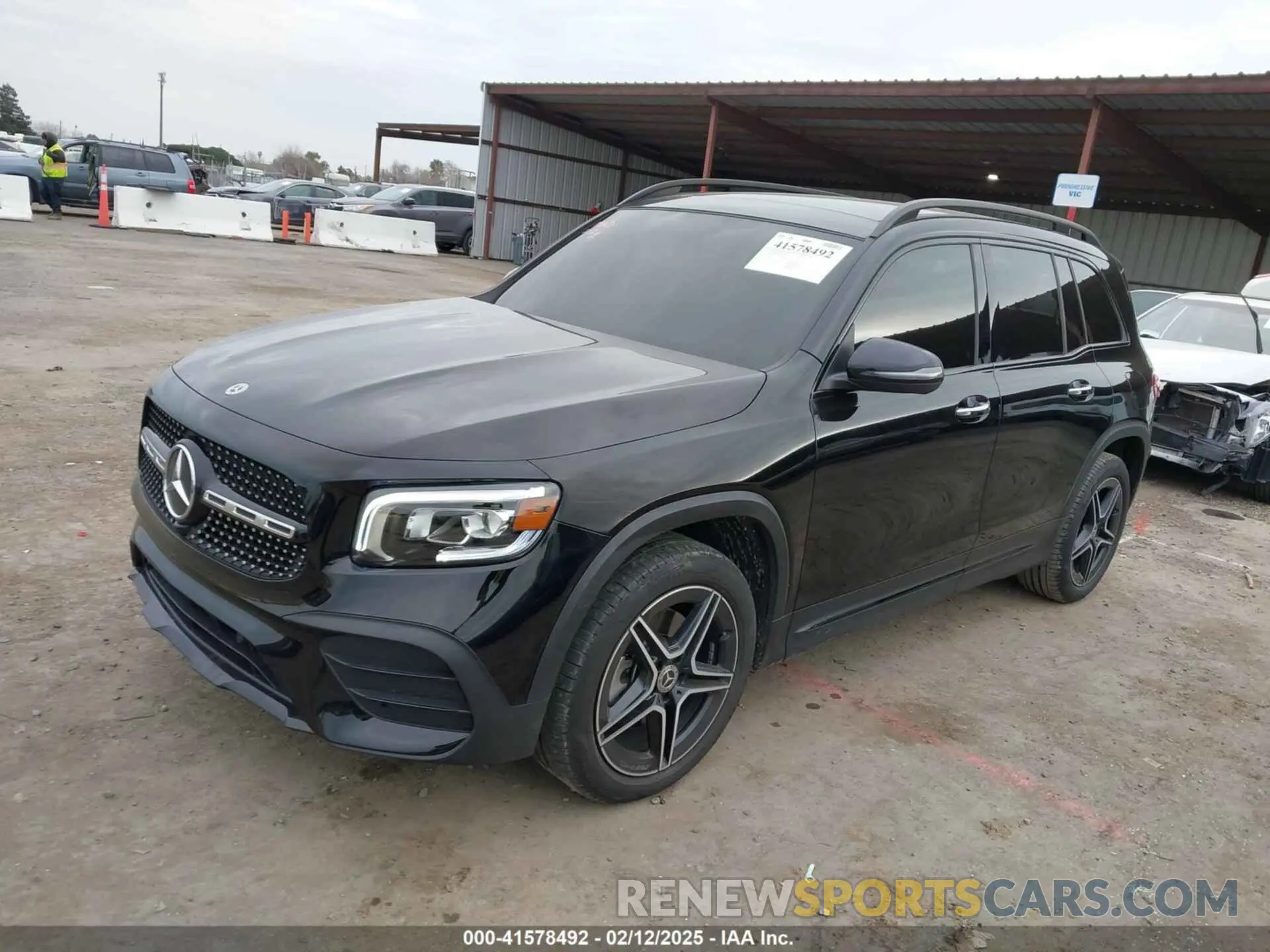 2 Photograph of a damaged car W1N4M4GB9PW334564 MERCEDES-BENZ GLB 250 2023