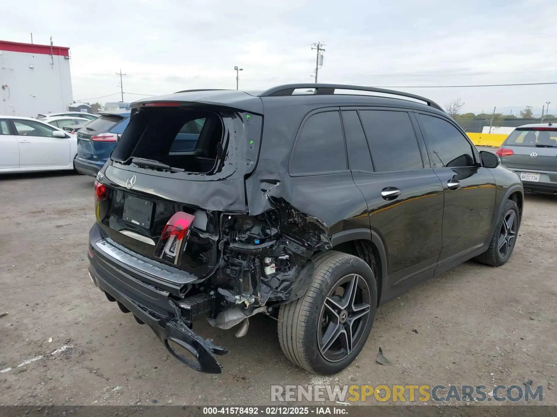 6 Photograph of a damaged car W1N4M4GB9PW334564 MERCEDES-BENZ GLB 250 2023