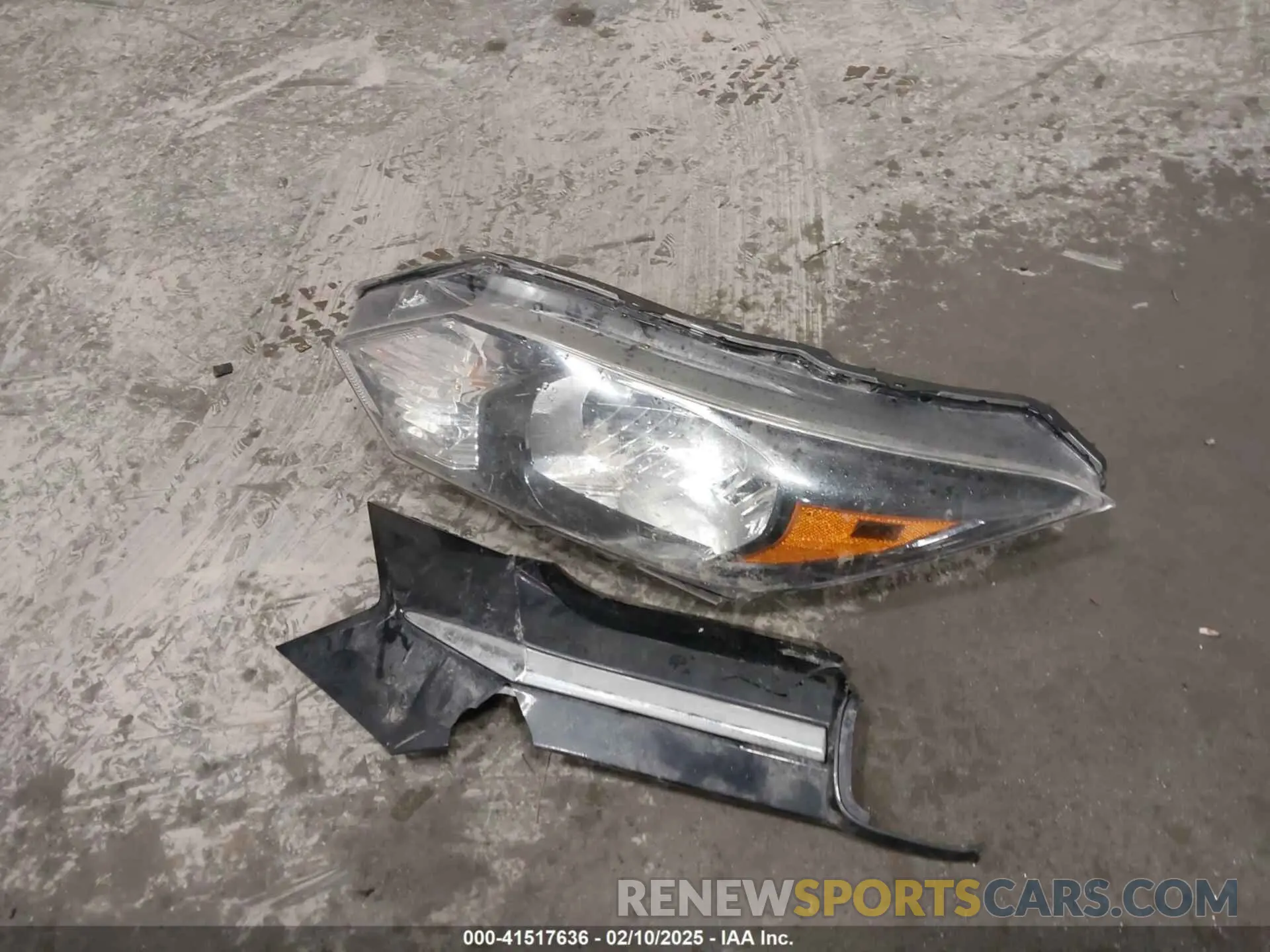 12 Photograph of a damaged car W1N4M4HB0PW313892 MERCEDES-BENZ GLB 250 2023