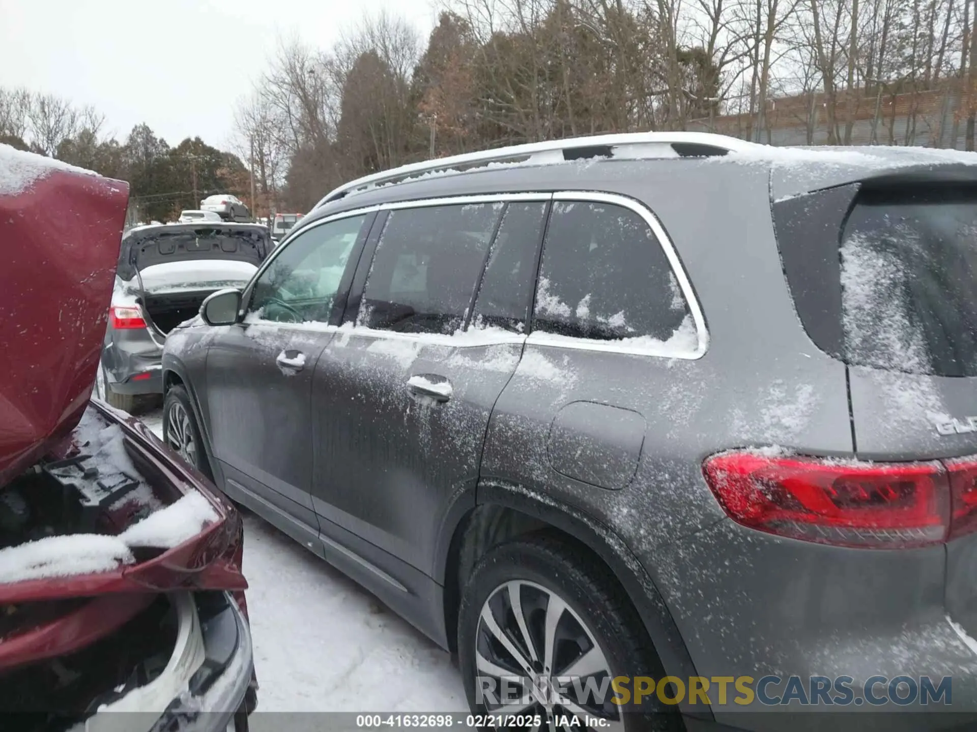 15 Photograph of a damaged car W1N4M4HB0PW321488 MERCEDES-BENZ GLB 250 2023