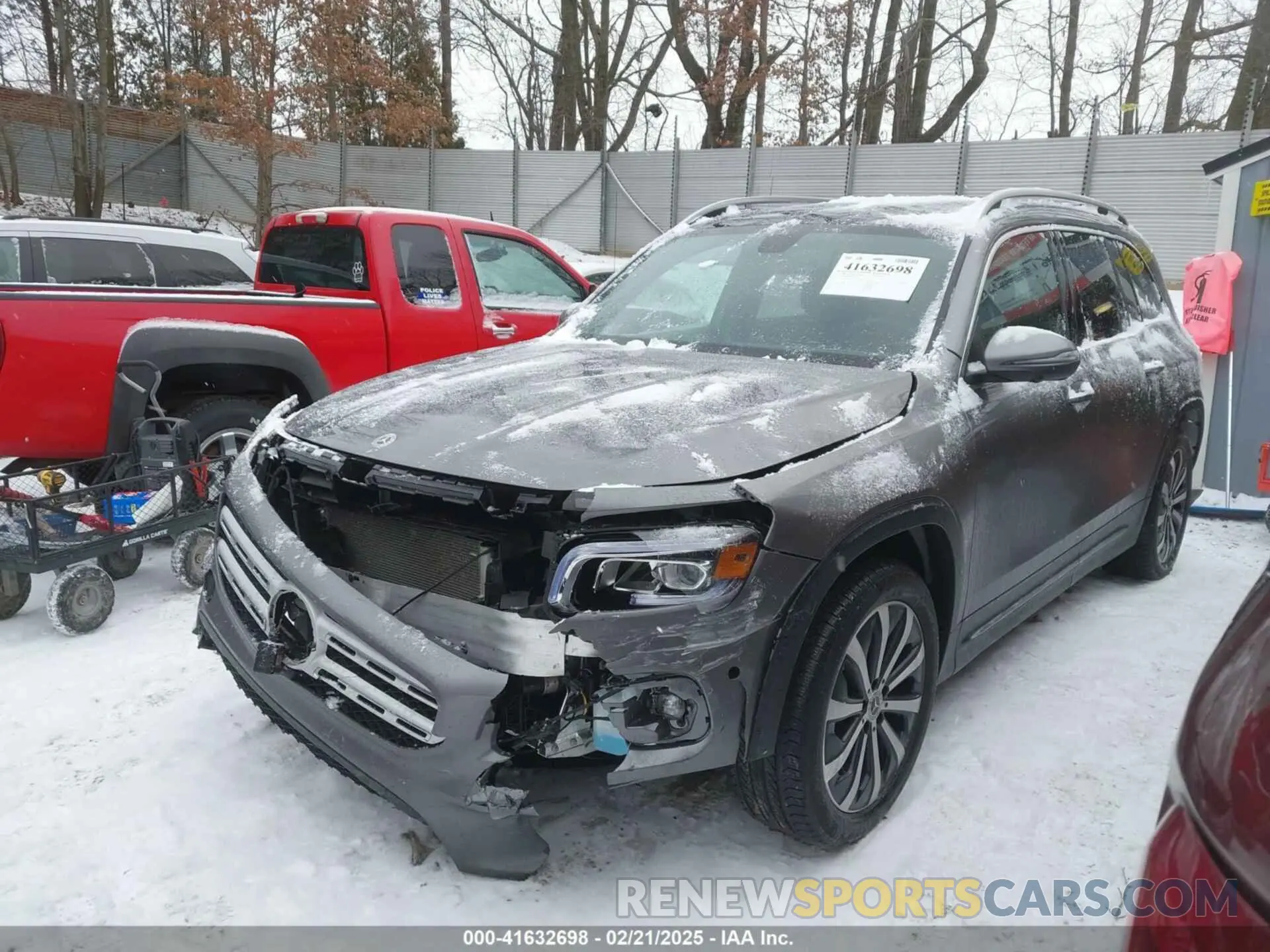 2 Photograph of a damaged car W1N4M4HB0PW321488 MERCEDES-BENZ GLB 250 2023
