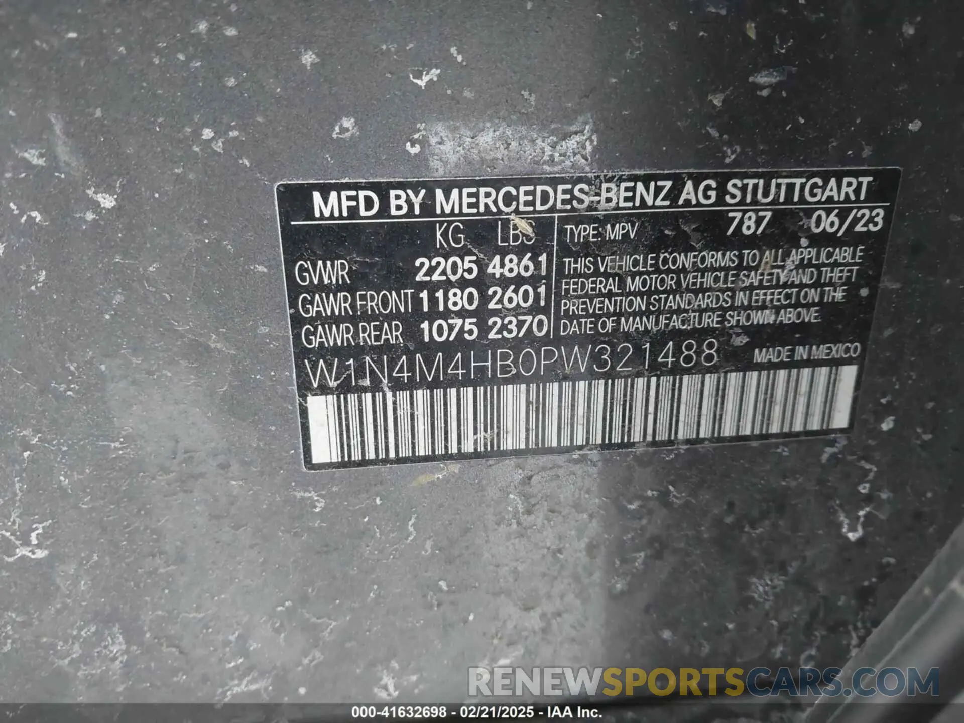9 Photograph of a damaged car W1N4M4HB0PW321488 MERCEDES-BENZ GLB 250 2023
