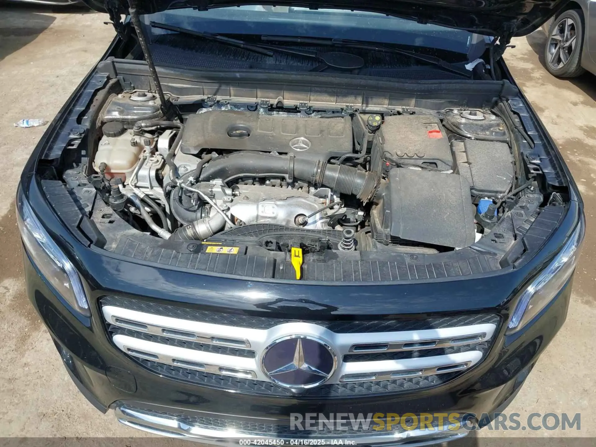 10 Photograph of a damaged car W1N4M4HB1PW270809 MERCEDES-BENZ GLB 250 2023