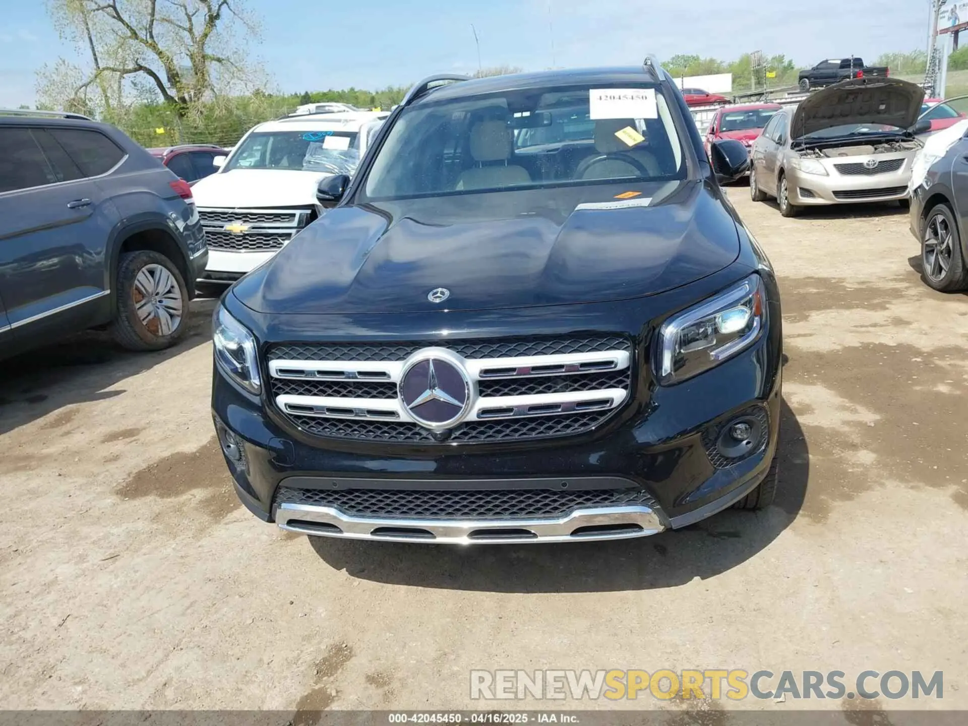 13 Photograph of a damaged car W1N4M4HB1PW270809 MERCEDES-BENZ GLB 250 2023