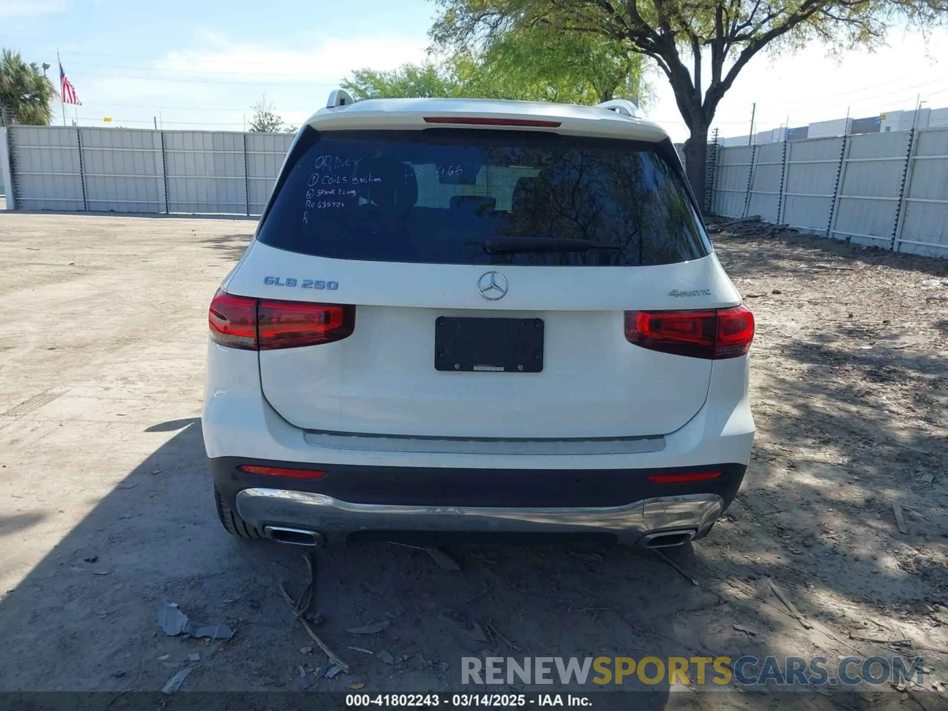 16 Photograph of a damaged car W1N4M4HB4PW303110 MERCEDES-BENZ GLB 250 2023