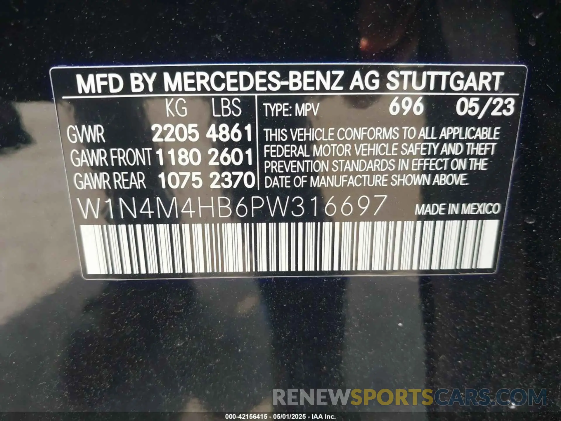 9 Photograph of a damaged car W1N4M4HB6PW316697 MERCEDES-BENZ GLB 250 2023