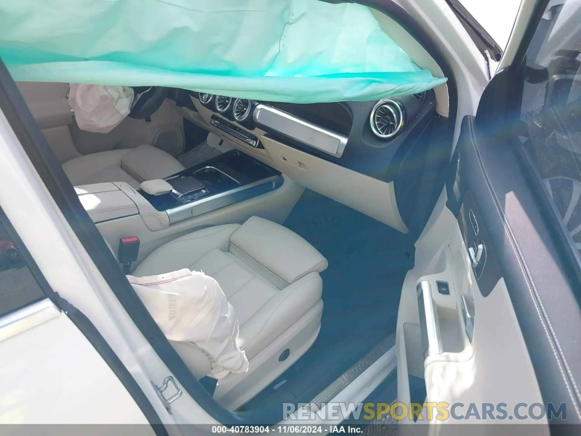 5 Photograph of a damaged car W1N4M4HB6PW328798 MERCEDES-BENZ GLB 250 2023