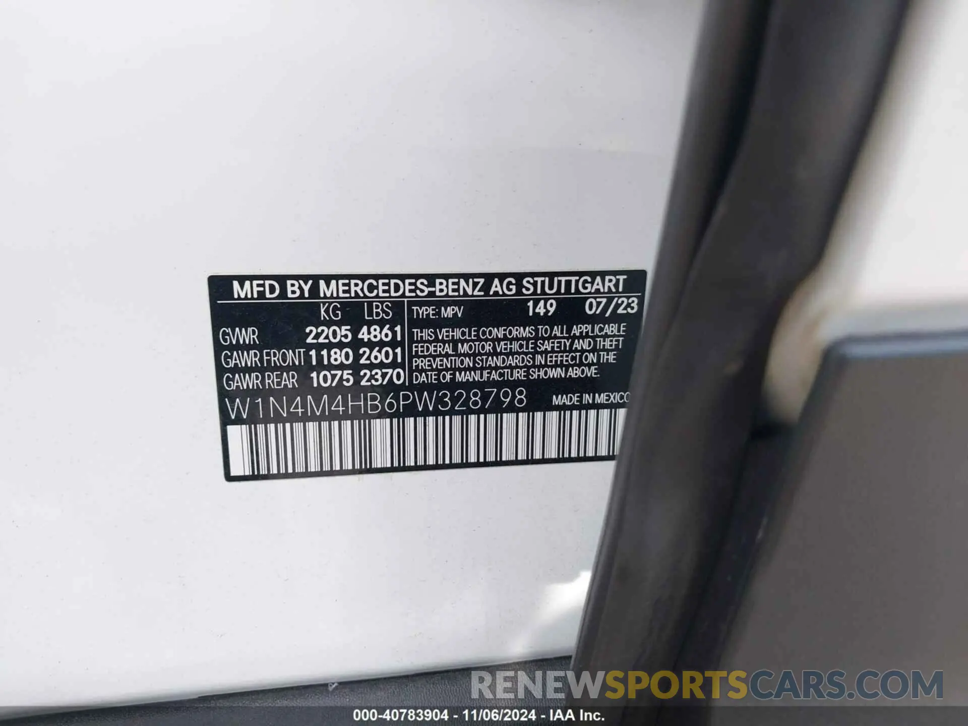 9 Photograph of a damaged car W1N4M4HB6PW328798 MERCEDES-BENZ GLB 250 2023