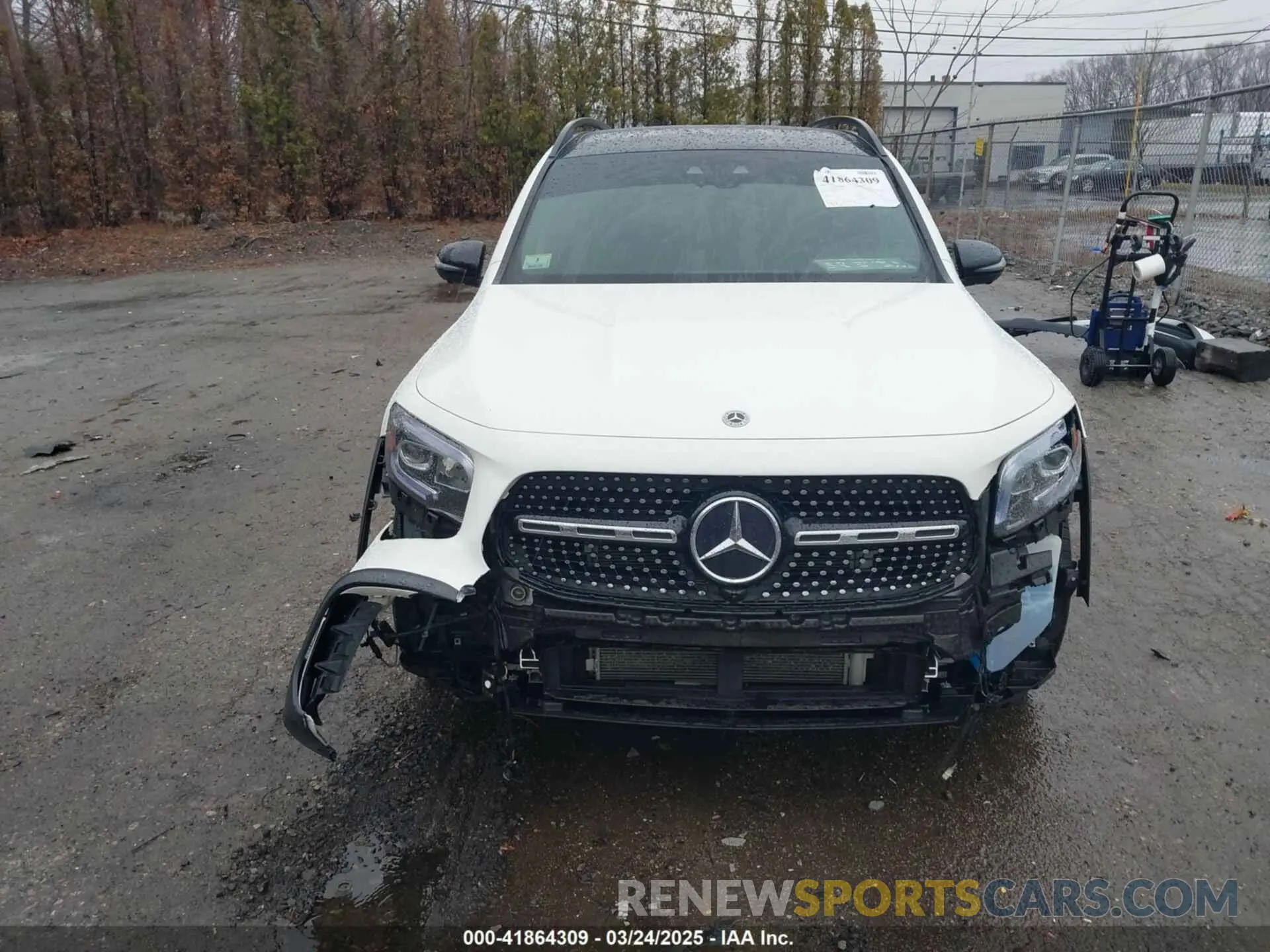 13 Photograph of a damaged car W1N4M4HB9PW308660 MERCEDES-BENZ GLB 250 2023