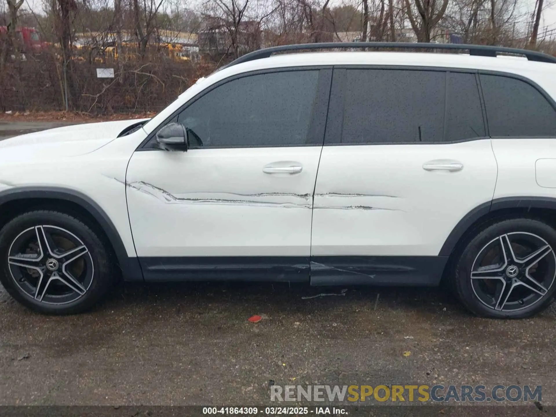 15 Photograph of a damaged car W1N4M4HB9PW308660 MERCEDES-BENZ GLB 250 2023