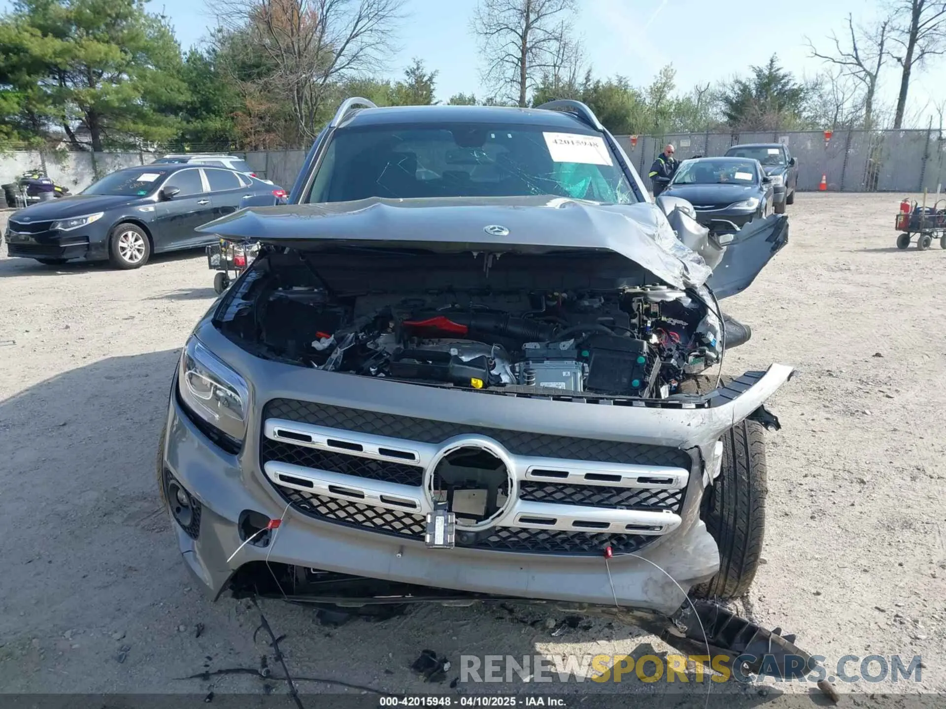 12 Photograph of a damaged car W1N4M4HBXPW316668 MERCEDES-BENZ GLB 250 2023