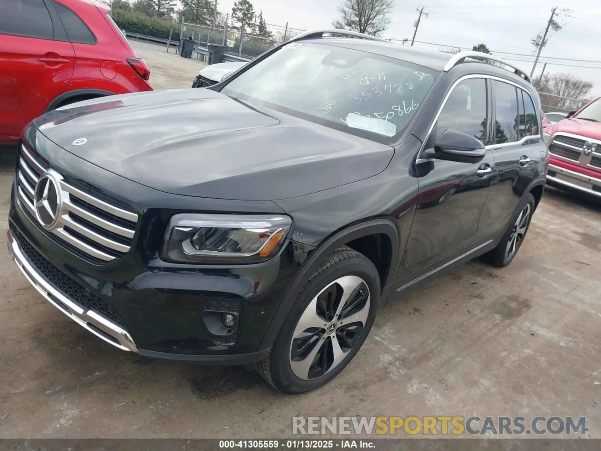 2 Photograph of a damaged car W1N4M4GB2RW350866 MERCEDES-BENZ GLB 250 2024