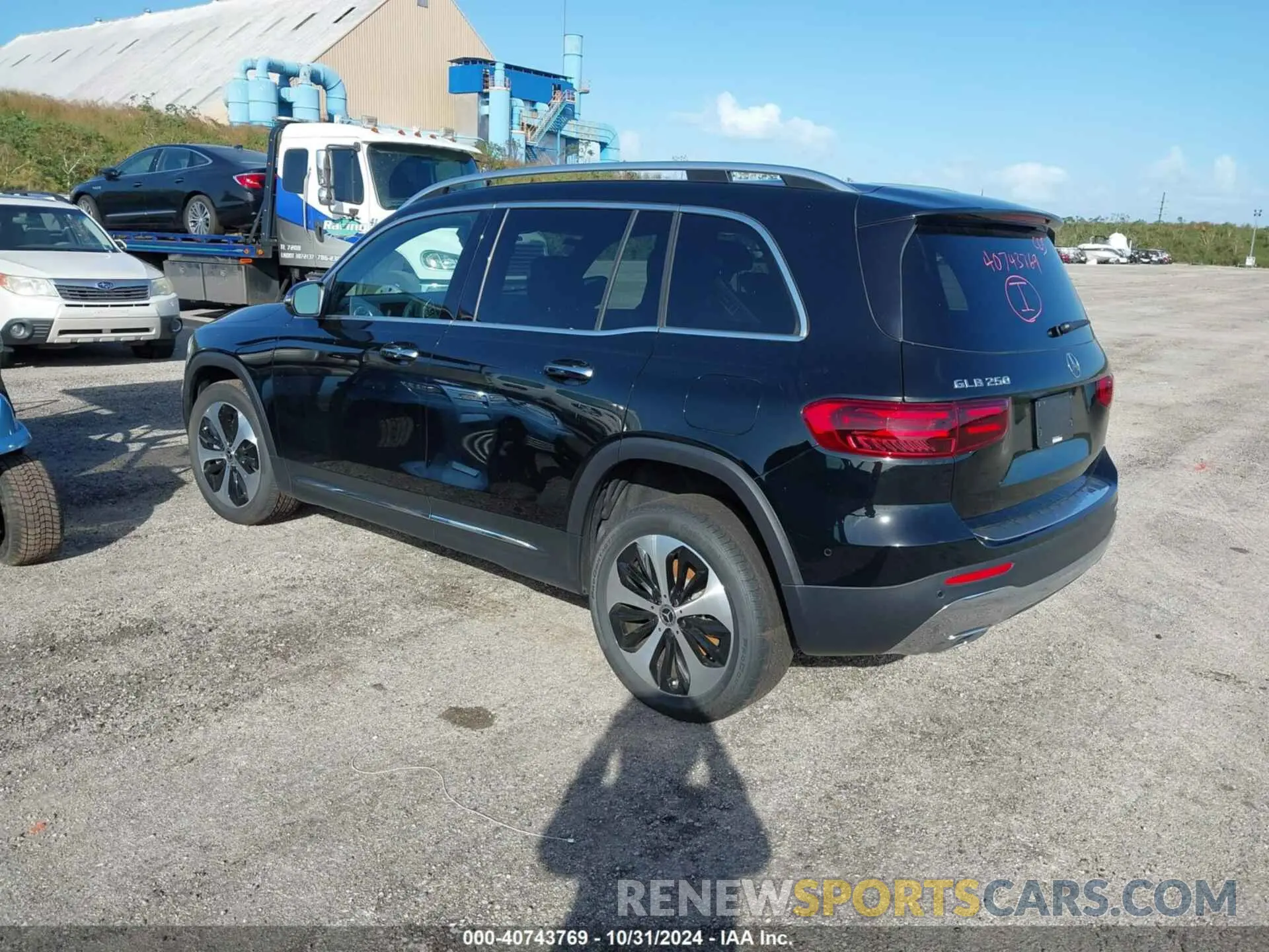 3 Photograph of a damaged car W1N4M4GB2RW356005 MERCEDES-BENZ GLB 250 2024