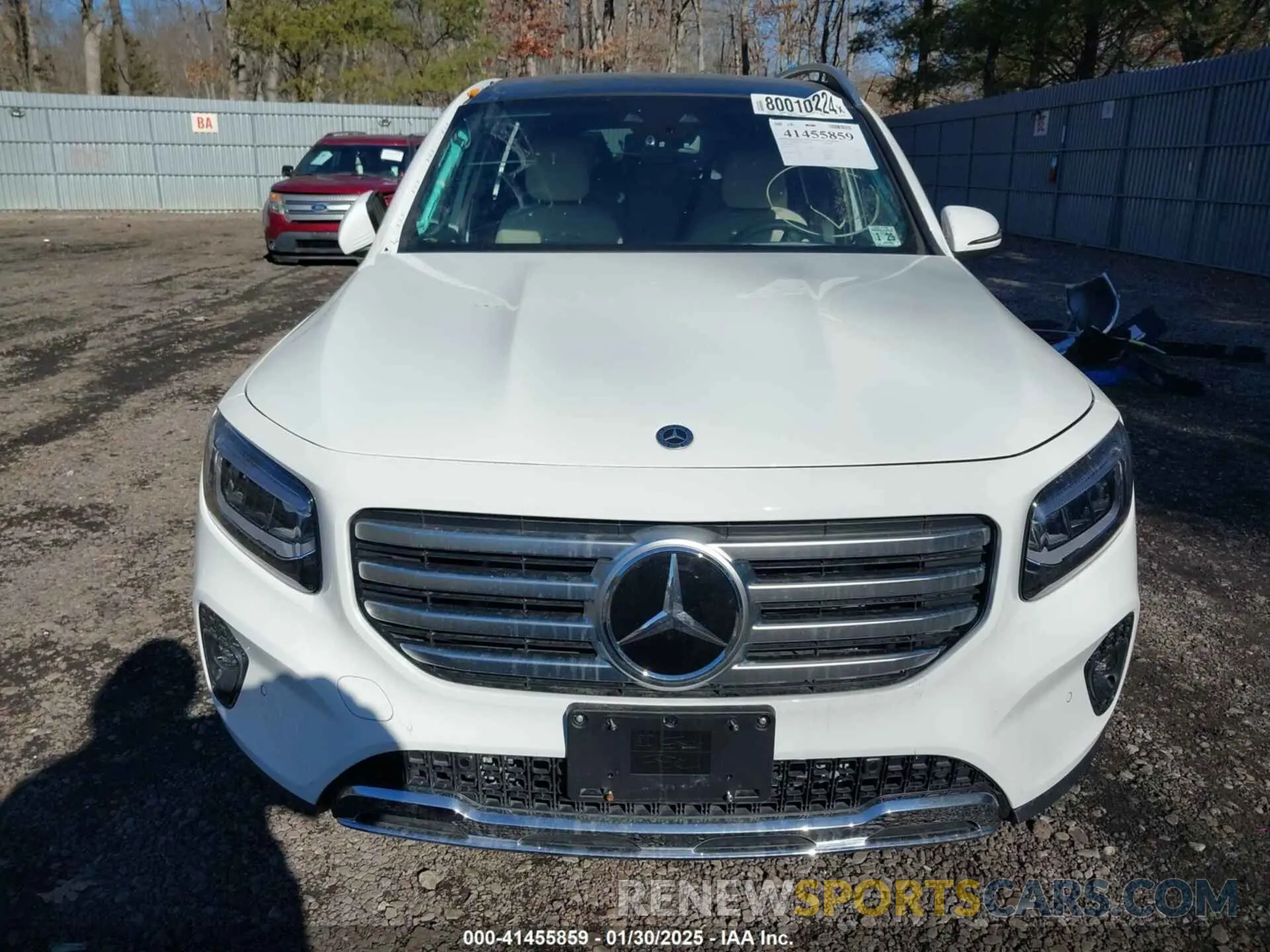 12 Photograph of a damaged car W1N4M4HB7RW351770 MERCEDES-BENZ GLB 250 2024