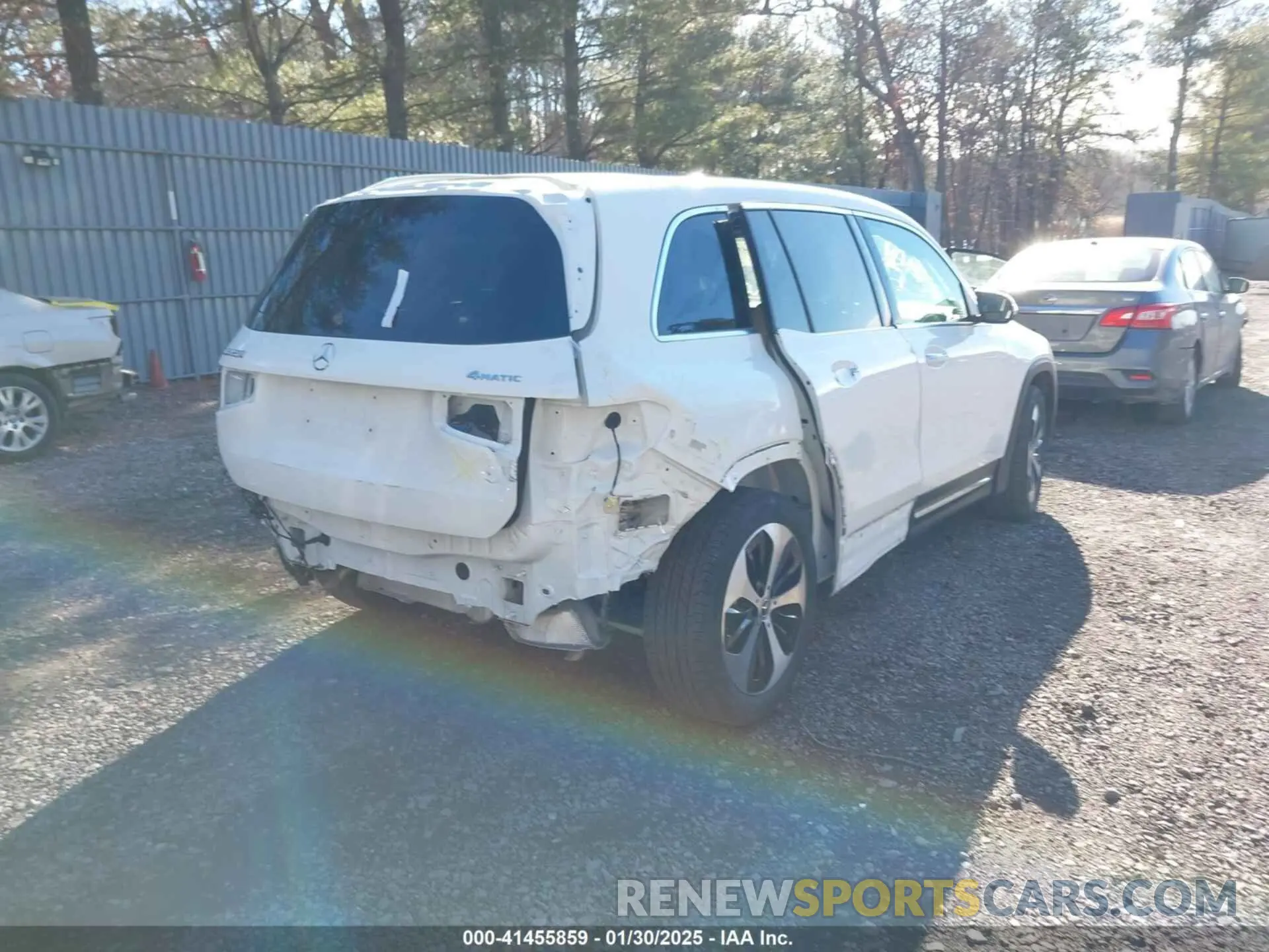 4 Photograph of a damaged car W1N4M4HB7RW351770 MERCEDES-BENZ GLB 250 2024